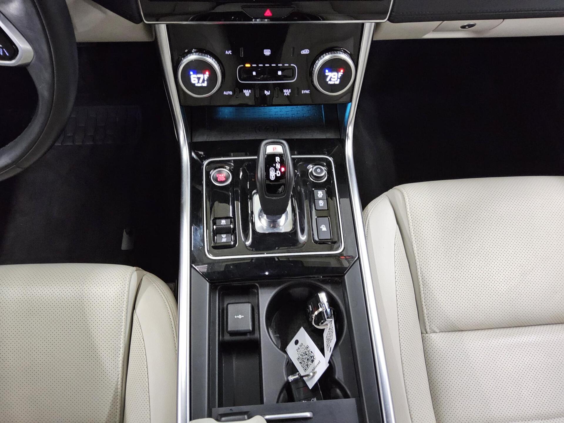 Jaguar XE D 200 AWD HSE Leder Navi-Pro LED HuD RFK Shz 6