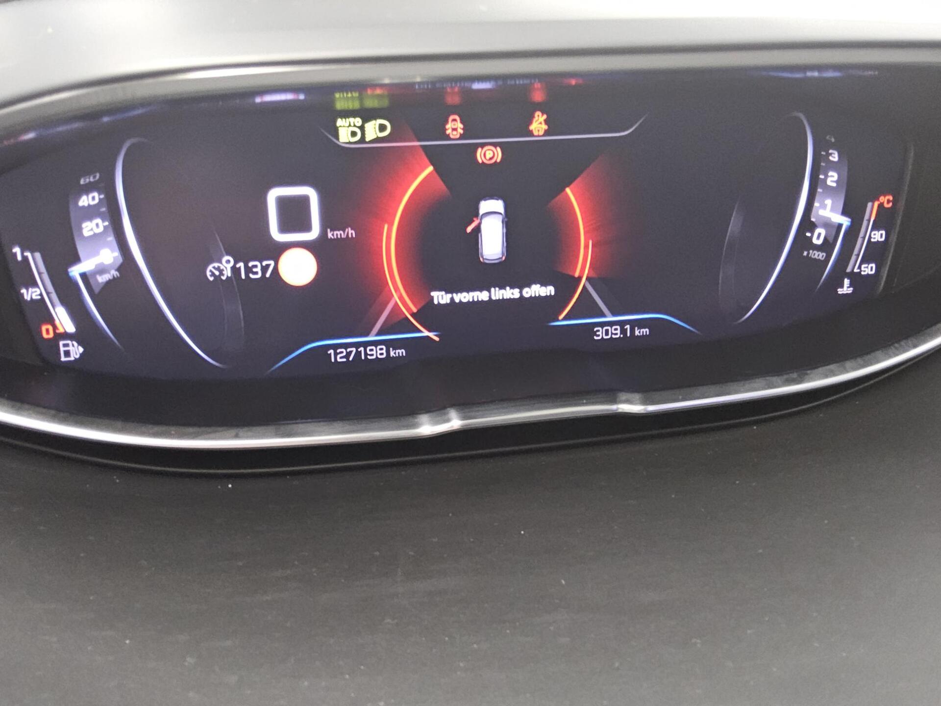 Peugeot 3008 1.5 BlueHDI Allure T-Leder Navi LED RFK Shz 10