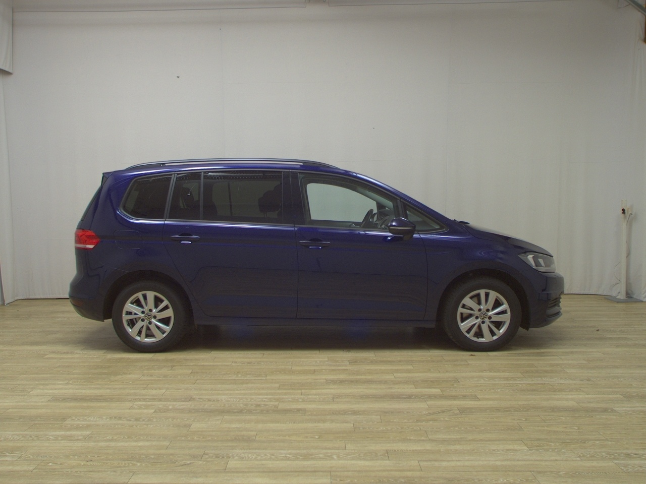 Volkswagen Touran 2.0 TDI Comf. Navi RFK ACC Keyless Shz