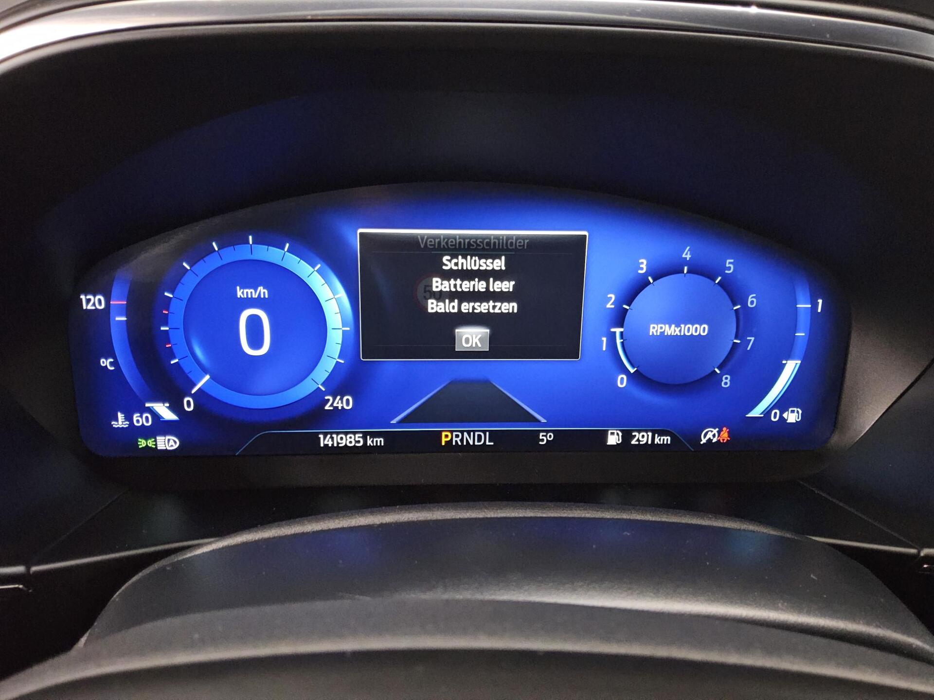 Ford Focus Turnier 1.5 EB Active Navi LED Shz RfK 8