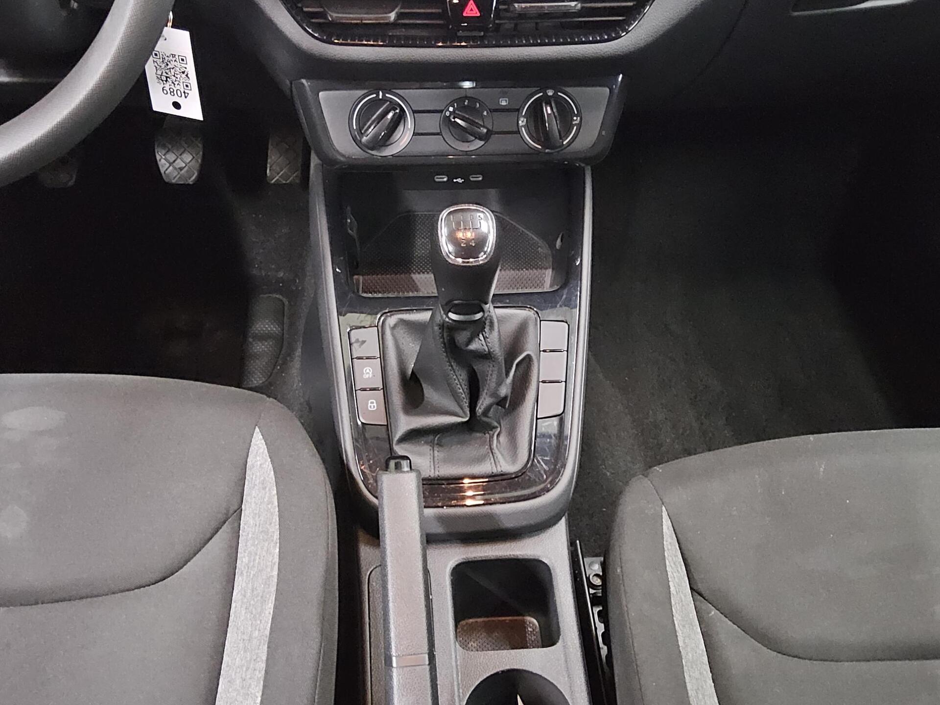 Skoda Fabia 1.0 Easy LED Bluetooth 6