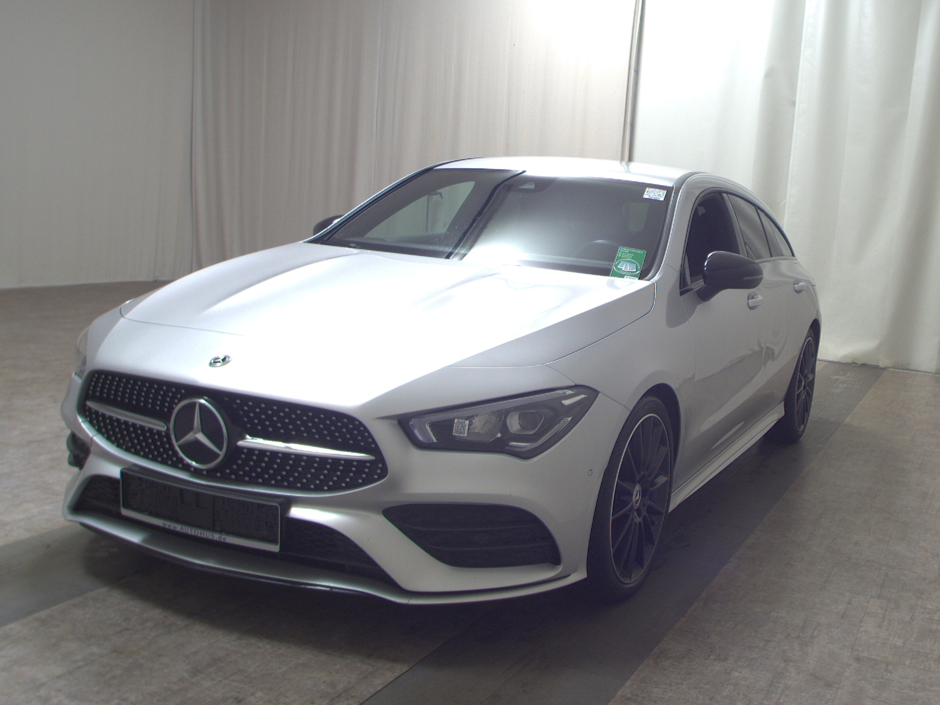 Mercedes-Benz CLA 250 Shooting Brake AMG-Line Night Navi LED 2