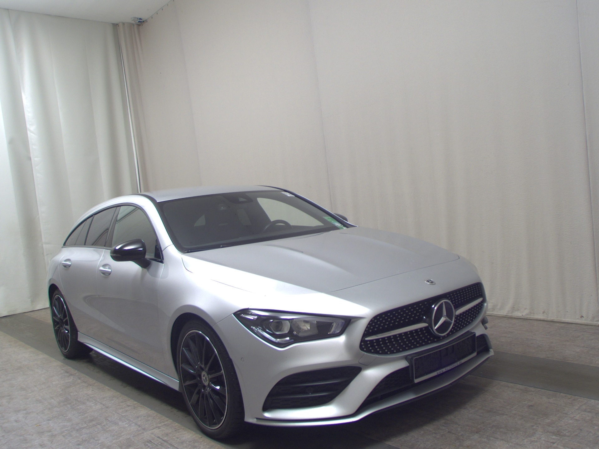 Mercedes-Benz CLA 250 Shooting Brake AMG-Line Night Navi LED 3