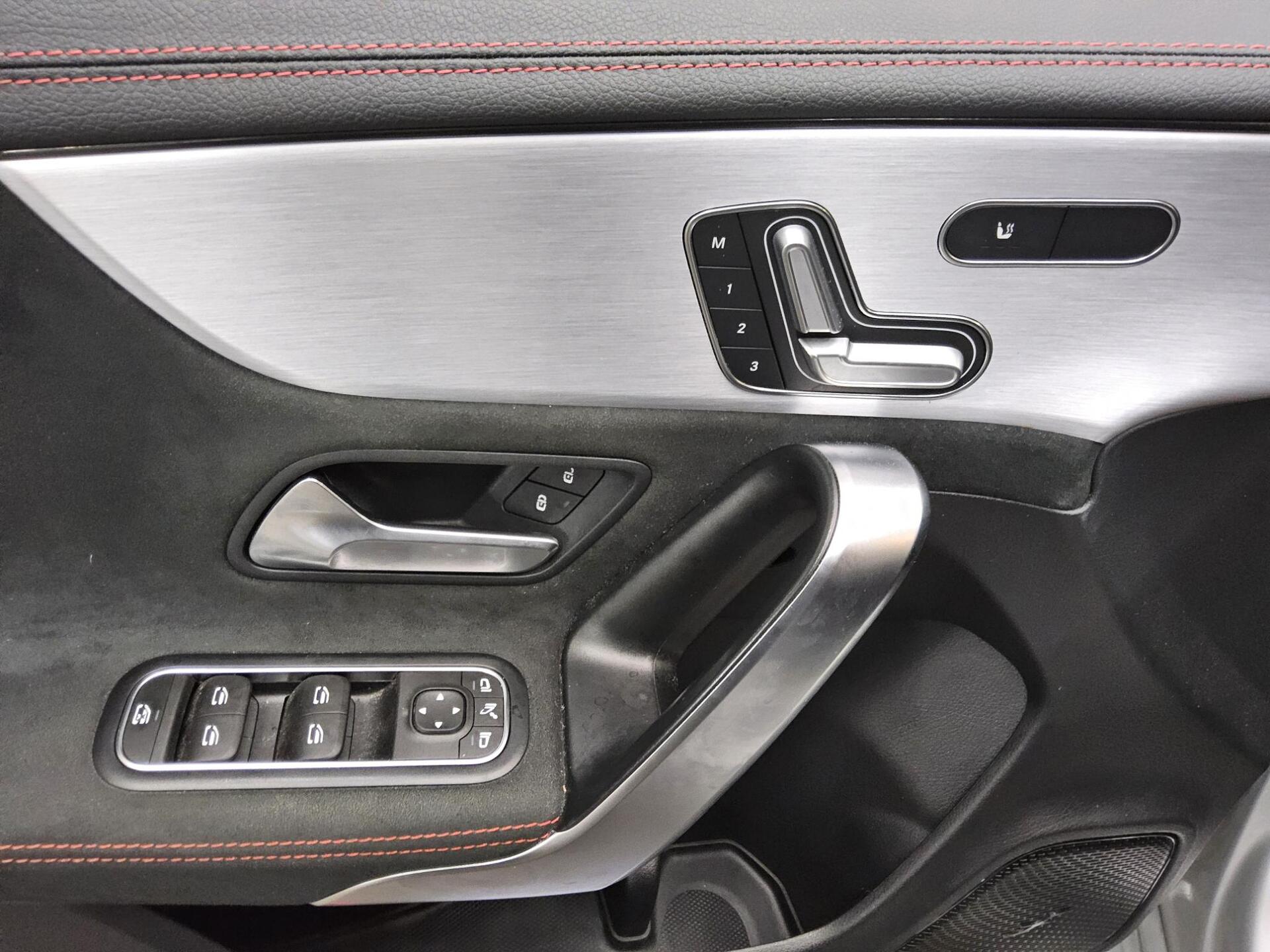 Mercedes-Benz CLA 250 Shooting Brake AMG-Line Night Navi LED 10