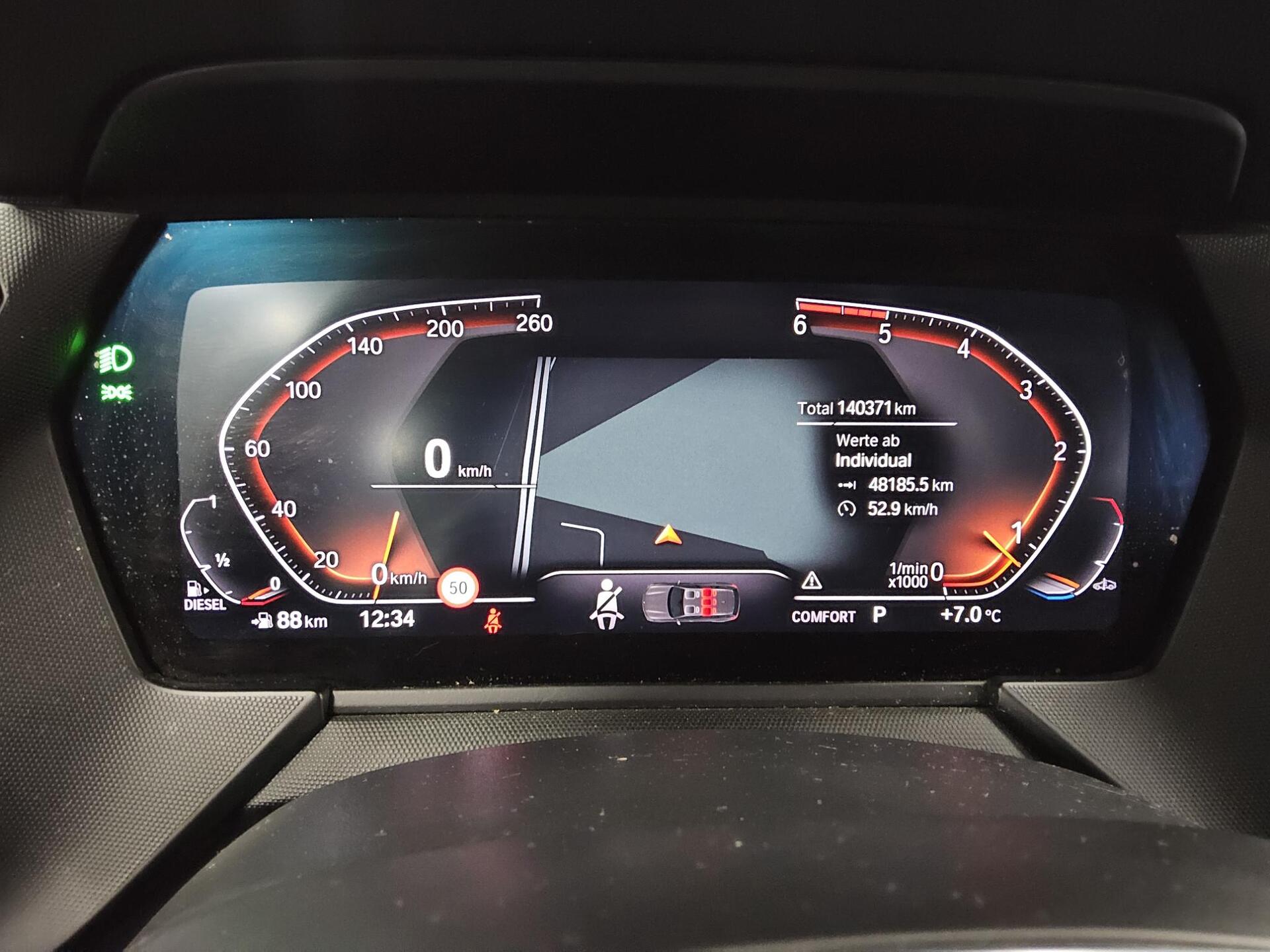 BMW 118dA M-Sport Leder Navi LED LC Prof. Shz PDC 8