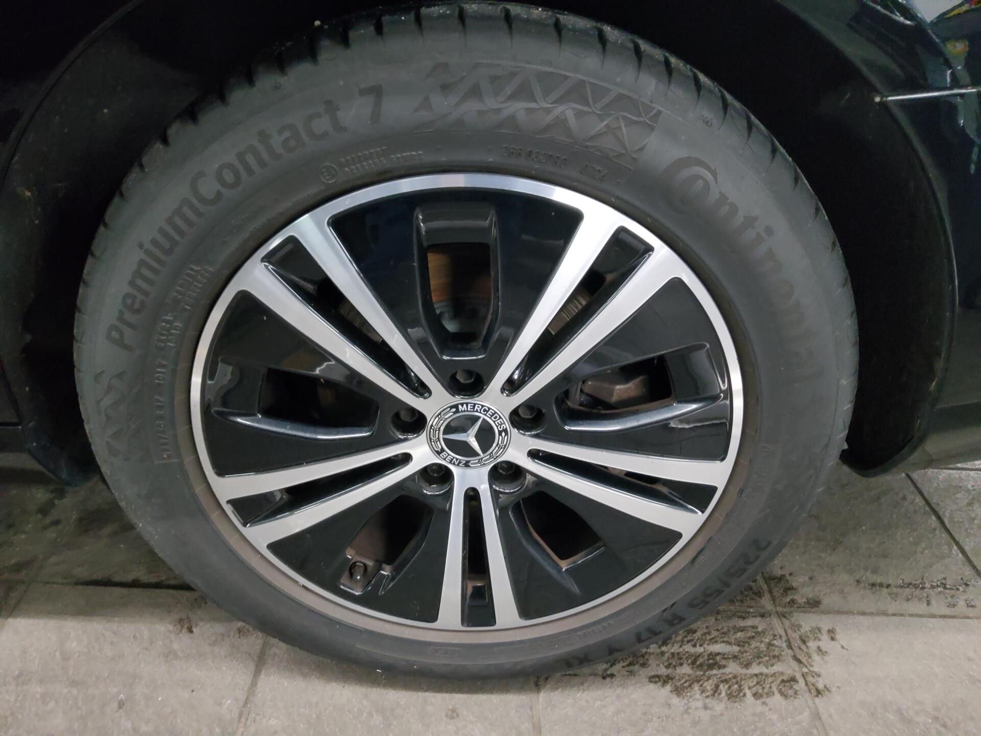 Mercedes-Benz E 300 d Avantgarde Navi LED Widescreen AHK RFK 11