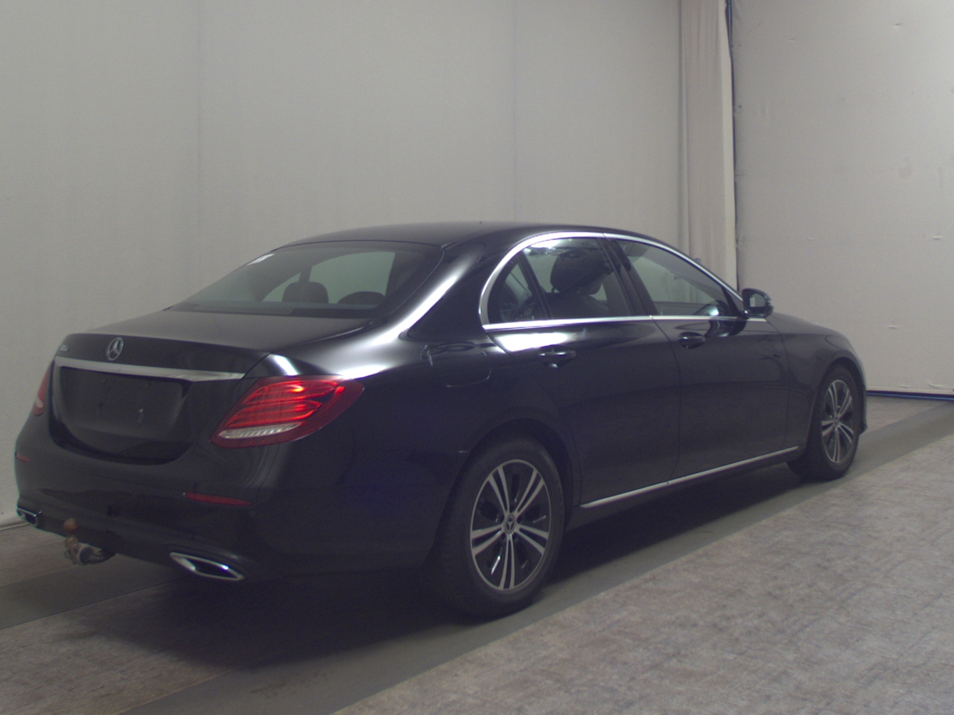 Mercedes-Benz E 300 d Avantgarde Navi LED Widescreen AHK RFK 4