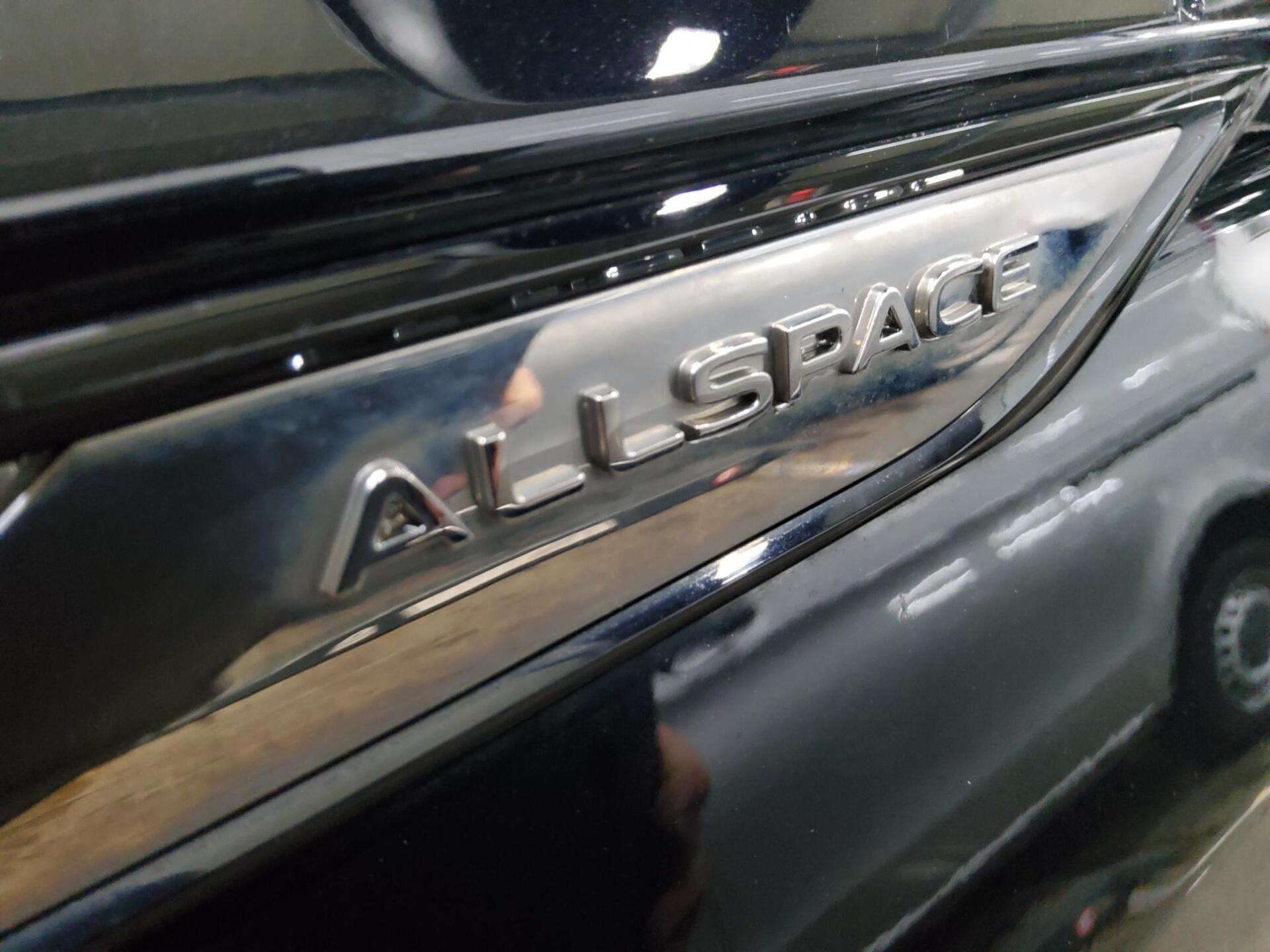 Volkswagen Tiguan Allspace 2.0 TDI 4M Life Navi Matrix AID 12