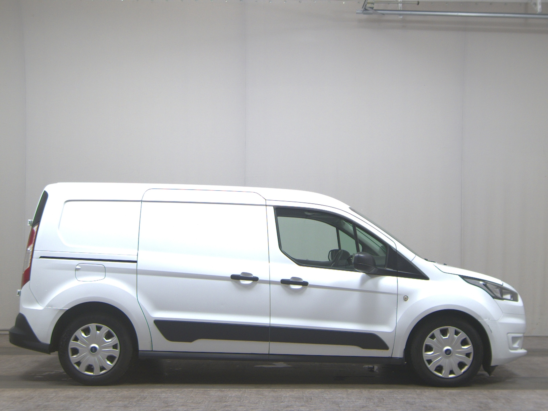 Ford Transit Connect 1.5 EB Trend L2 3-Sitze Regale