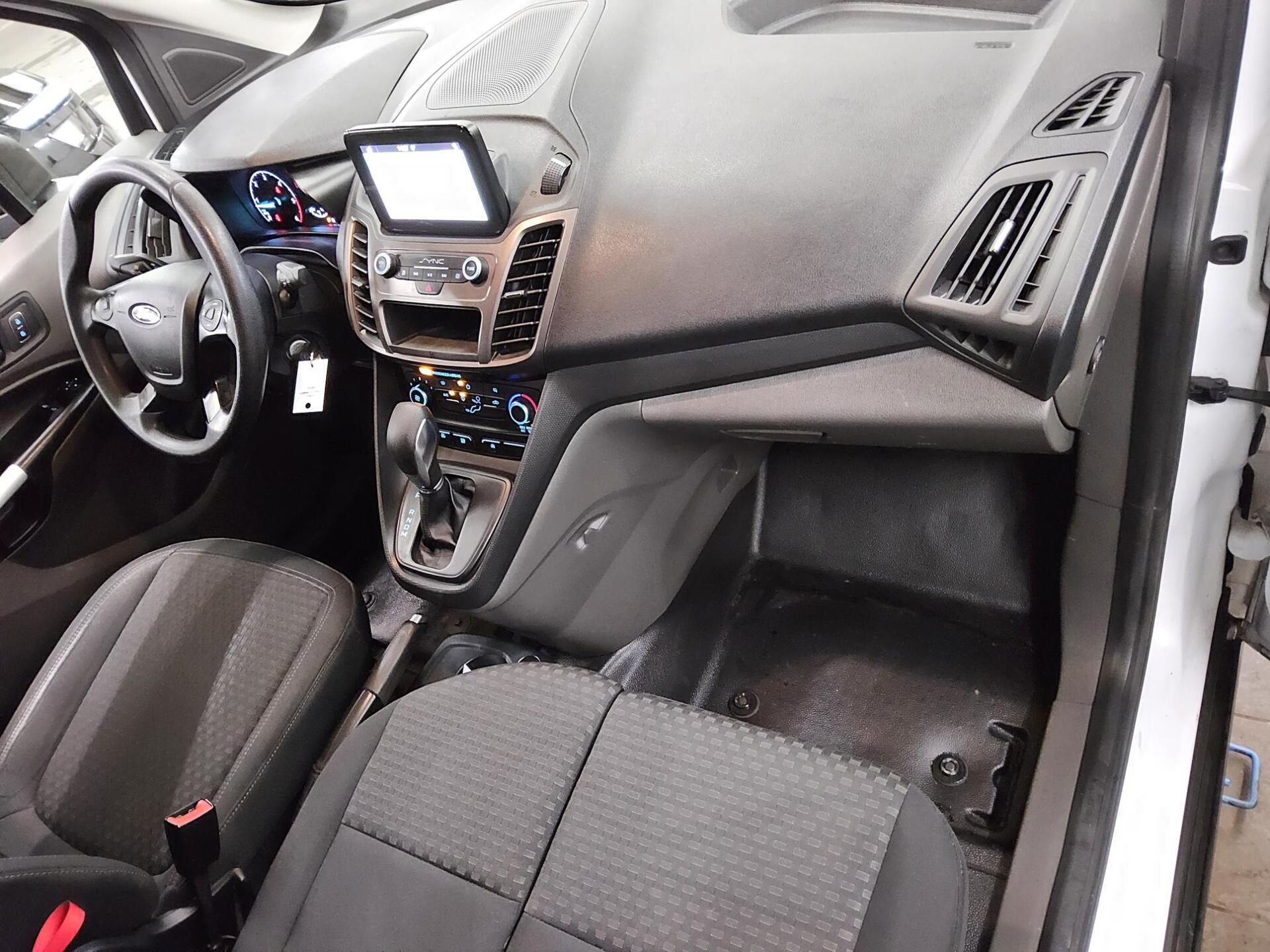 Ford Transit Connect 1.5 EB Trend L2 3-Sitze Regale 5