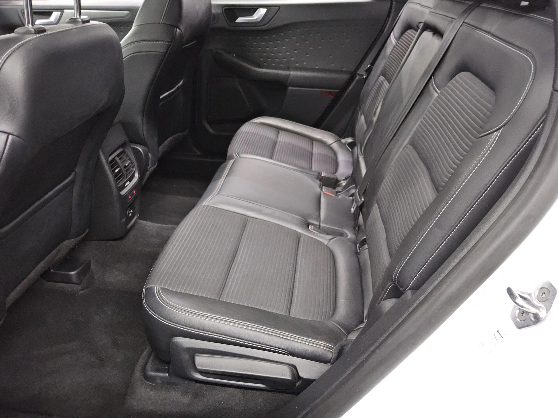 Ford Kuga 1.5 EB Titanium X Navi LED HuD Pano AHK Shz 13