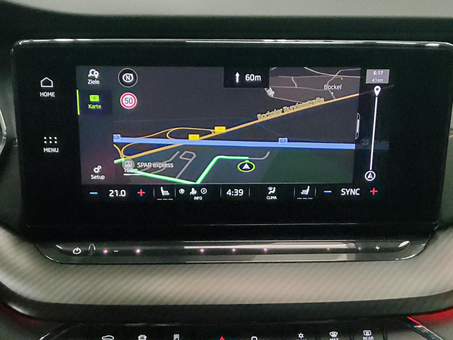 Skoda Octavia Kombi 2.0 TDI RS Navi Matrix vc AHK HuD 7