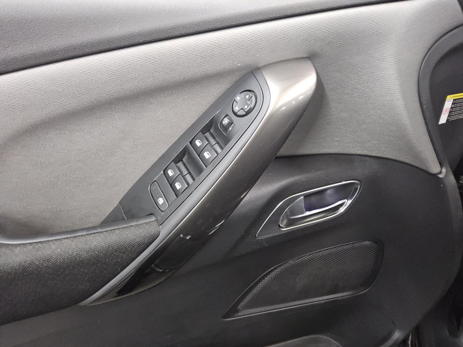 Citroën C4 Grand Spacetourer 2.0 BlueHDi 7-Sitze Nav RfK 10