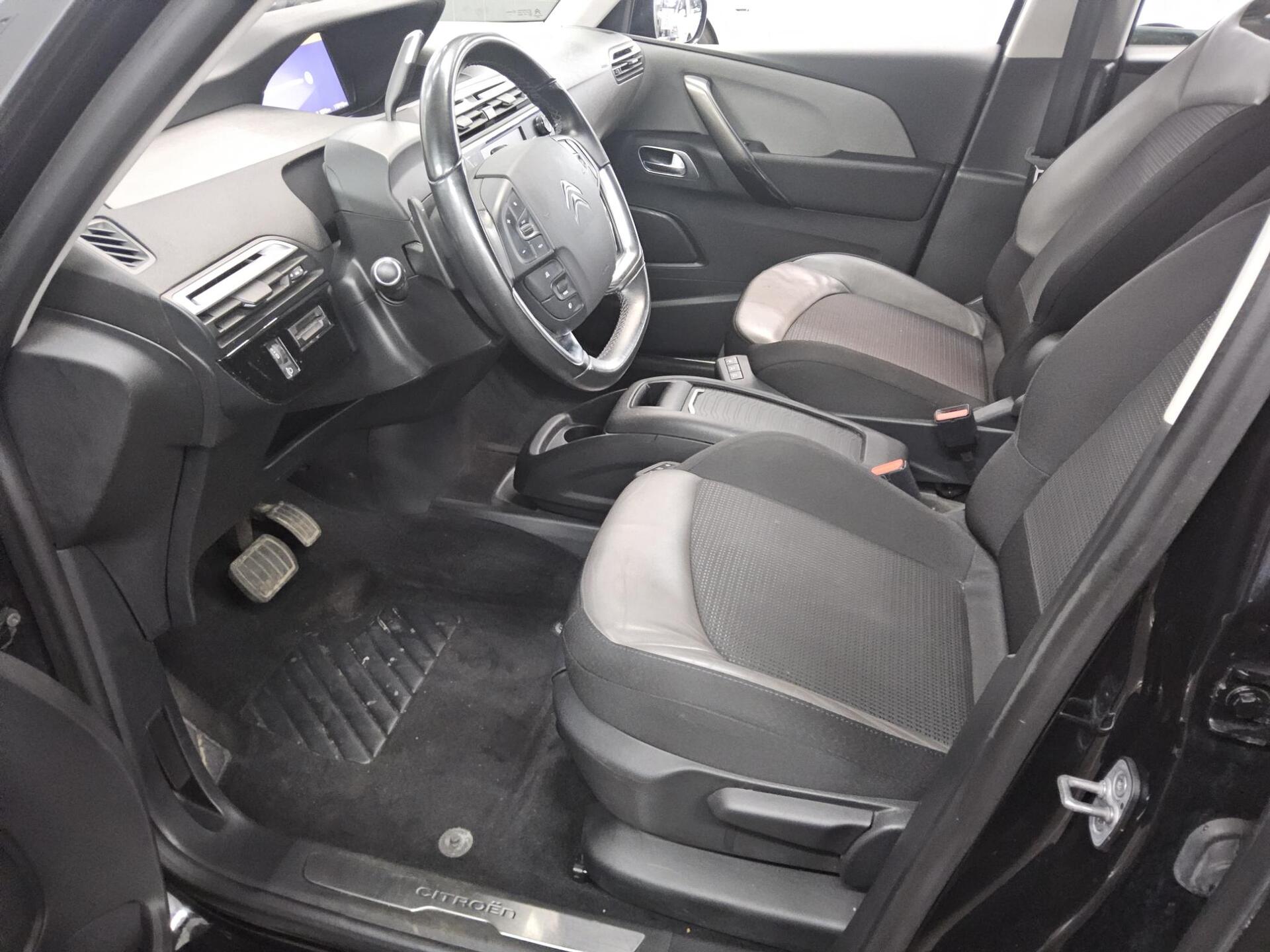 Citroën C4 Grand Spacetourer 2.0 BlueHDi 7-Sitze Nav RfK 9