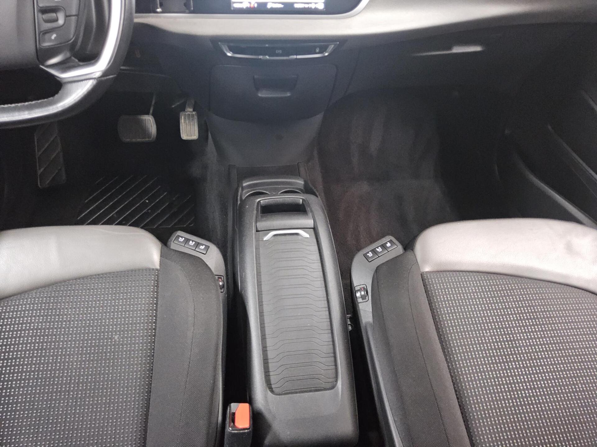 Citroën C4 Grand Spacetourer 2.0 BlueHDi 7-Sitze Nav RfK 6