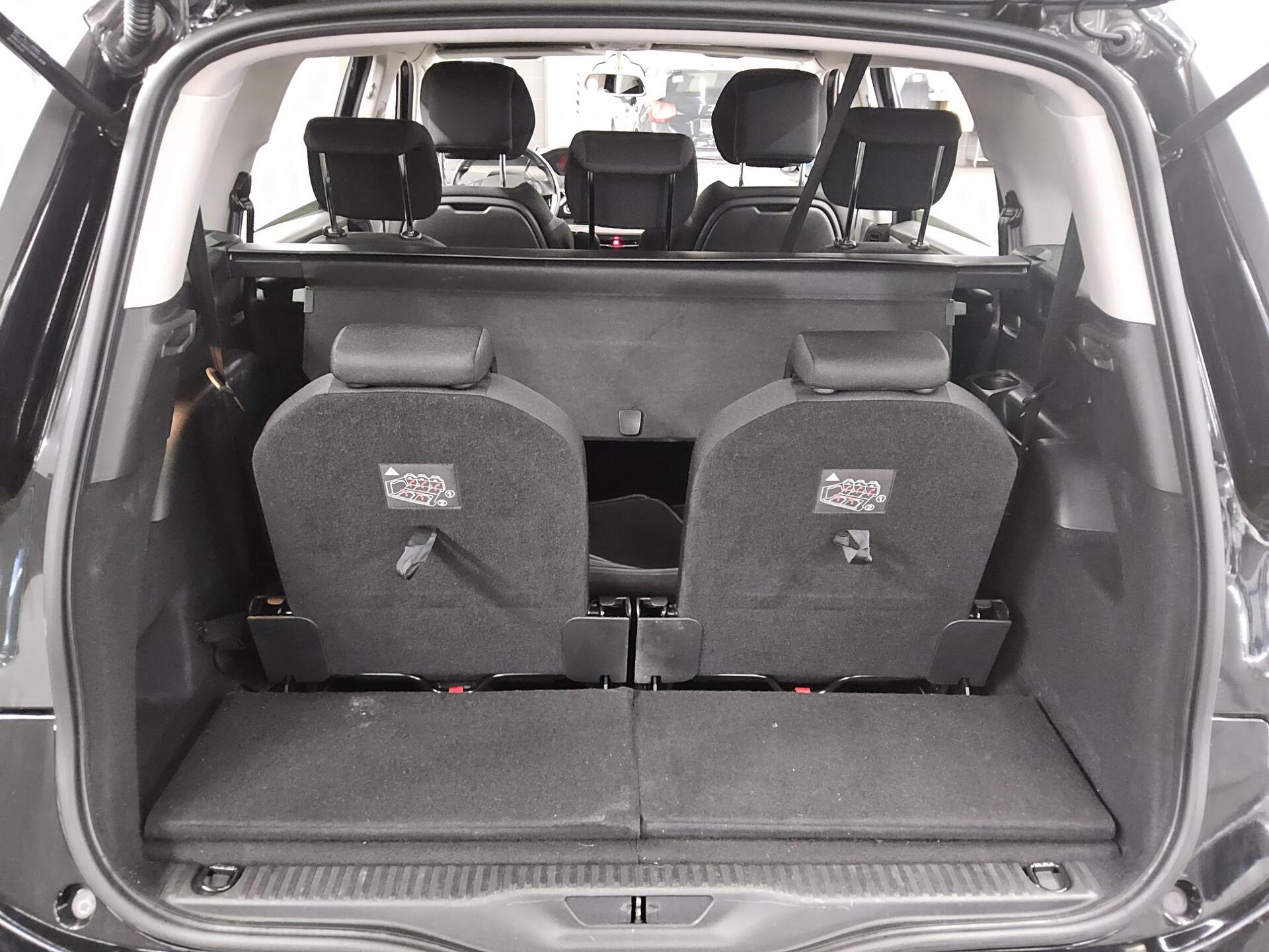 Citroën C4 Grand Spacetourer 2.0 BlueHDi 7-Sitze Nav RfK 12