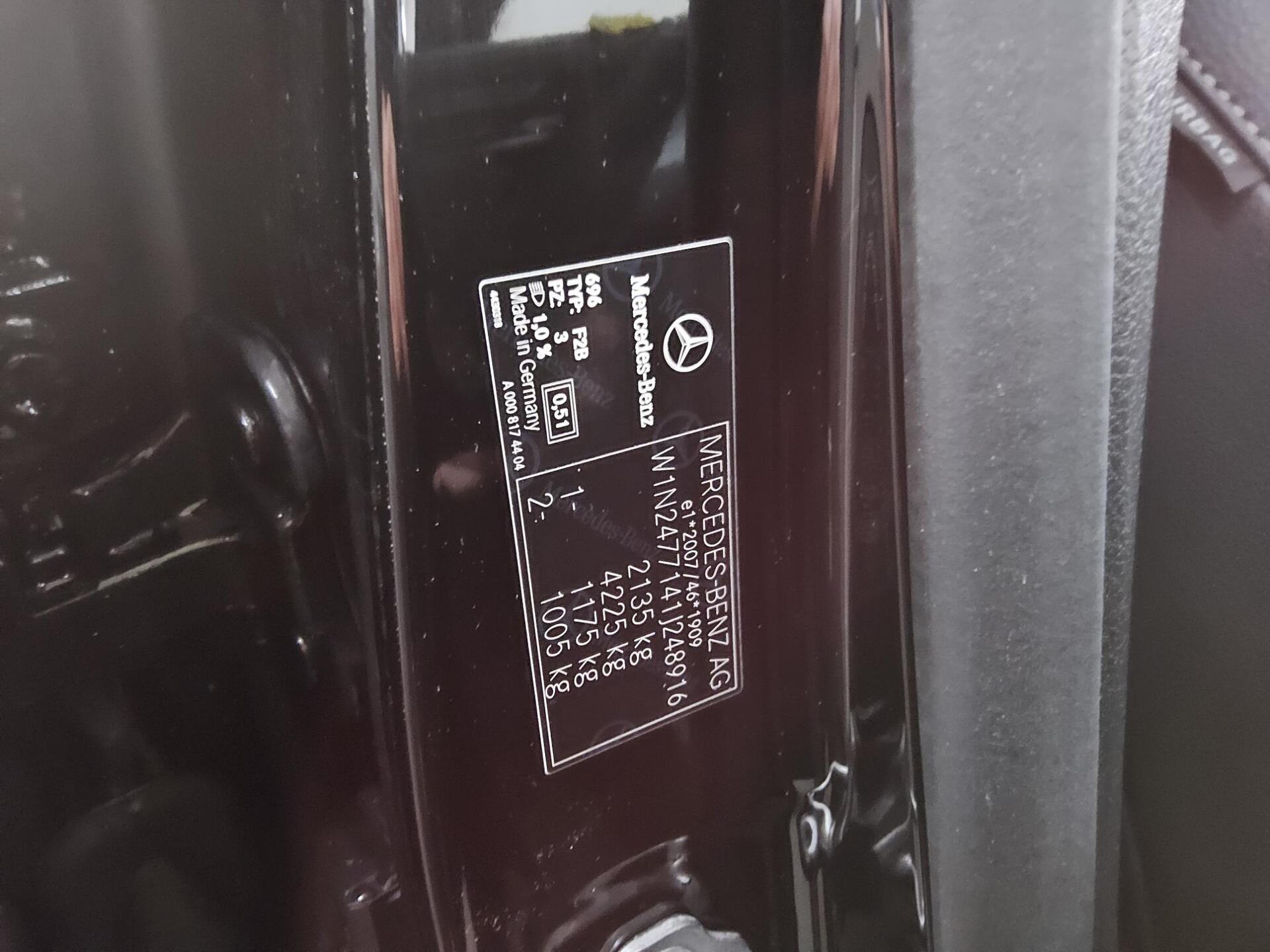 Mercedes-Benz GLA 220 d Progressive T-Leder Navi LED AHK RfK 13