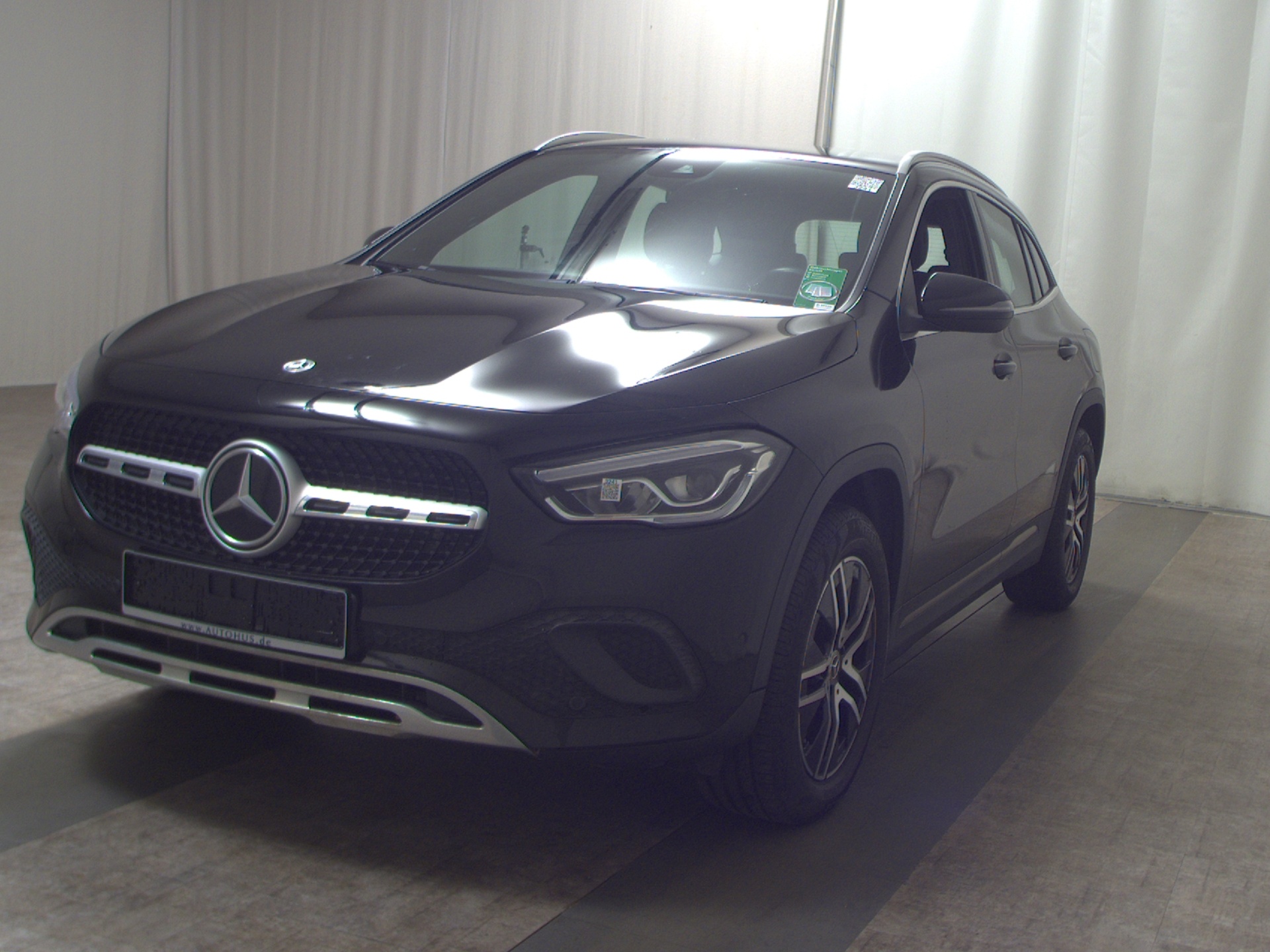 Mercedes-Benz GLA 220 d Progressive T-Leder Navi LED AHK RfK 2