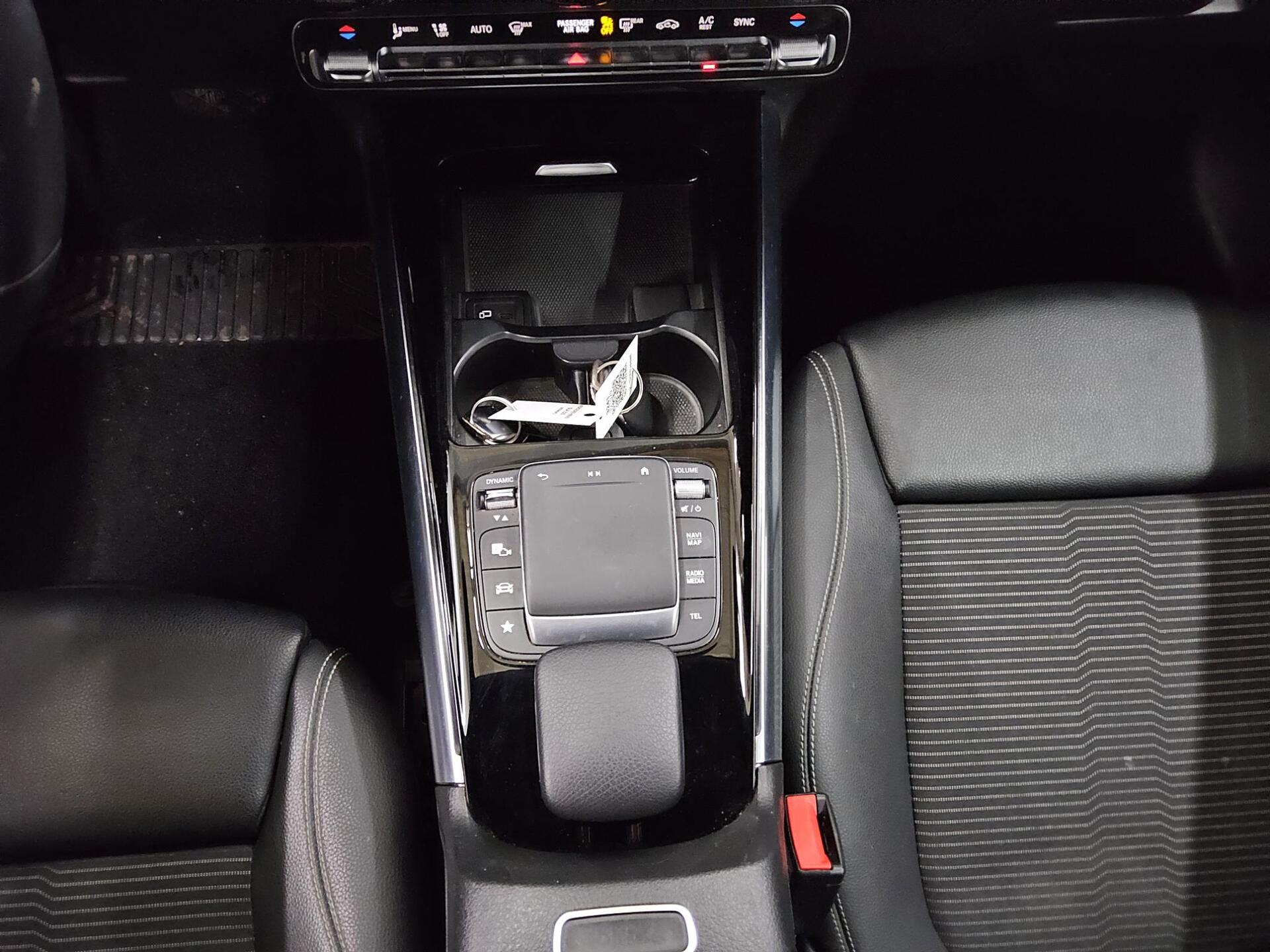 Mercedes-Benz GLA 220 d Progressive T-Leder Navi LED AHK RfK 6