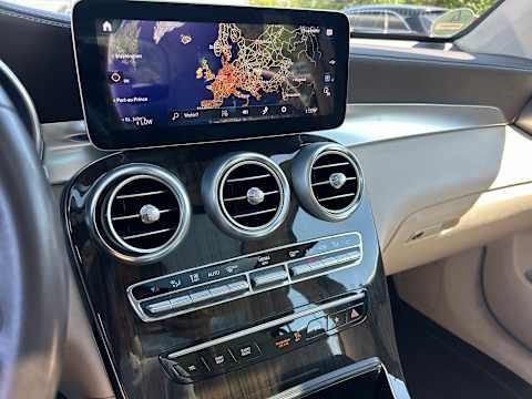 Mercedes-Benz GLC 220 d 4M LEDER NAVI KLIMAAUT LED PANO 9