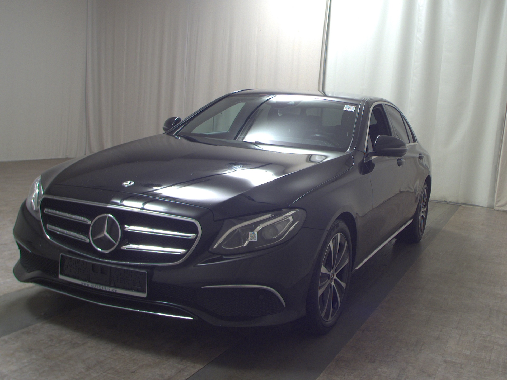 Mercedes-Benz E 300 d Avantgarde Navi Widescreen LED AHK RFK 2