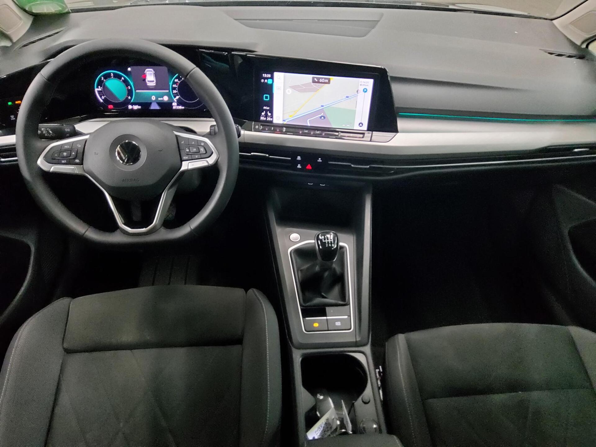 Volkswagen Golf-8 Var. 2.0 TDI Life Navi LED ACC PDC SHZ 5