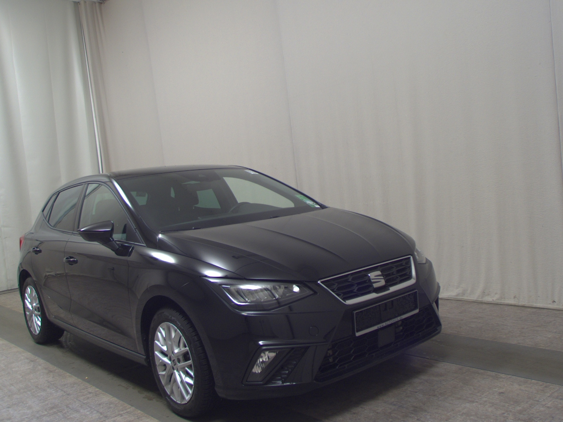 Seat Ibiza 1.0 TSI FR Navi Virtual LED PDC SHZ BT 3