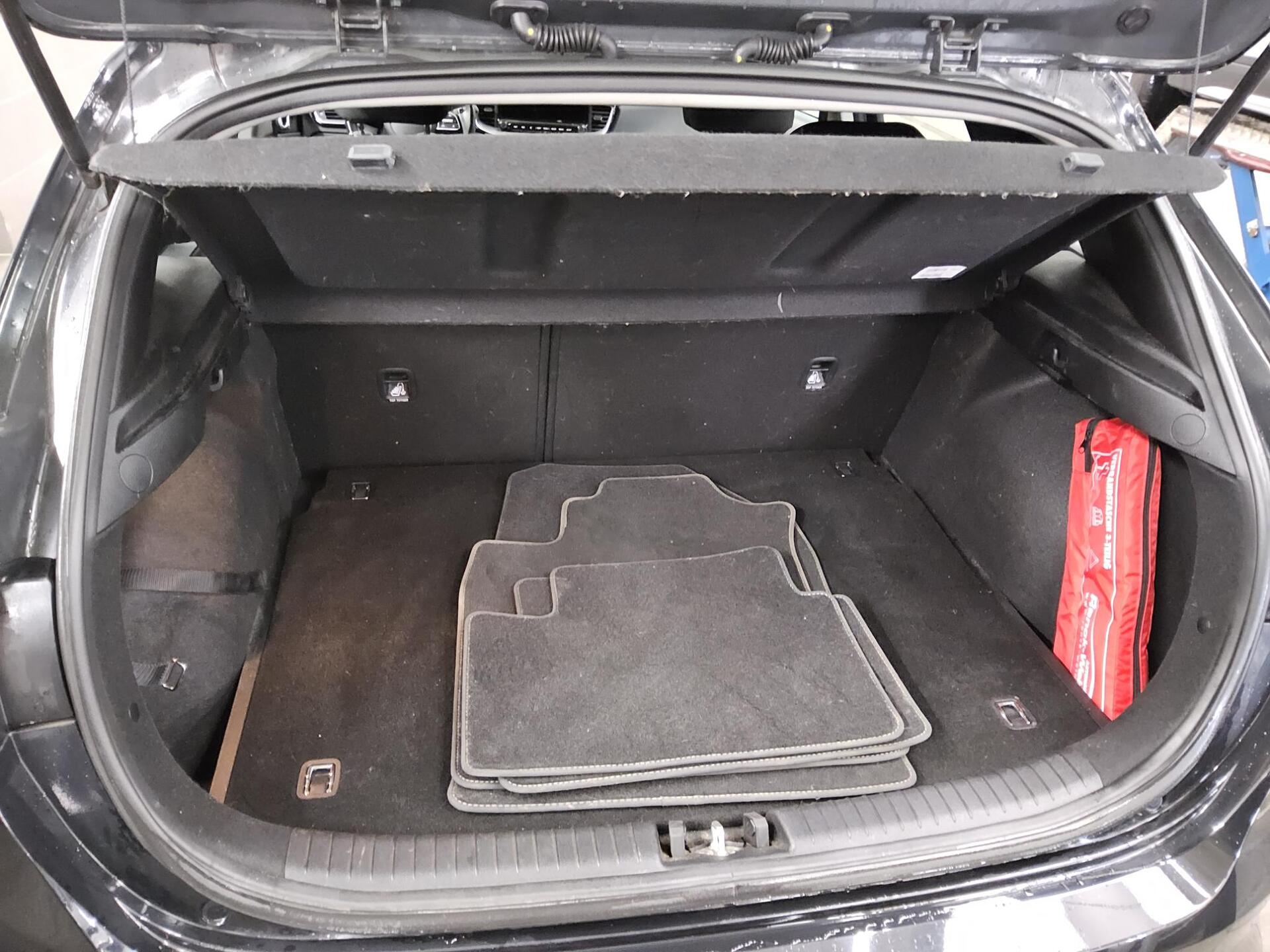 Kia cee'd Vision Navi RFK ACC BT Shz PDC 11