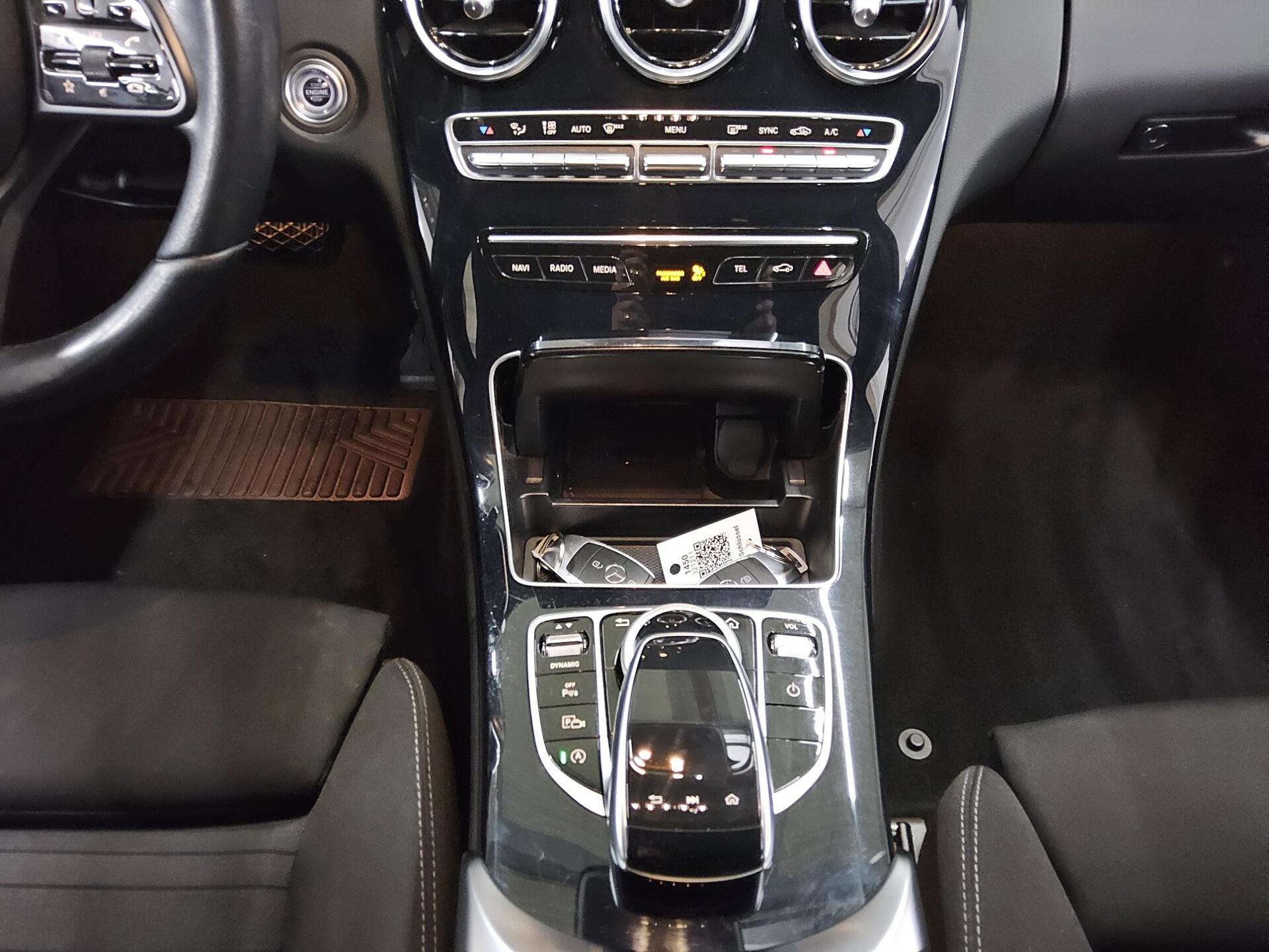 Mercedes-Benz C 200 T d Avantgarde Navi LED Shz PDC RfK 6