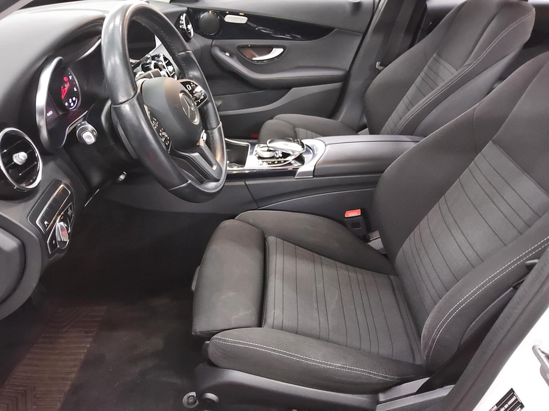 Mercedes-Benz C 200 T d Avantgarde Navi LED Shz PDC RfK 8