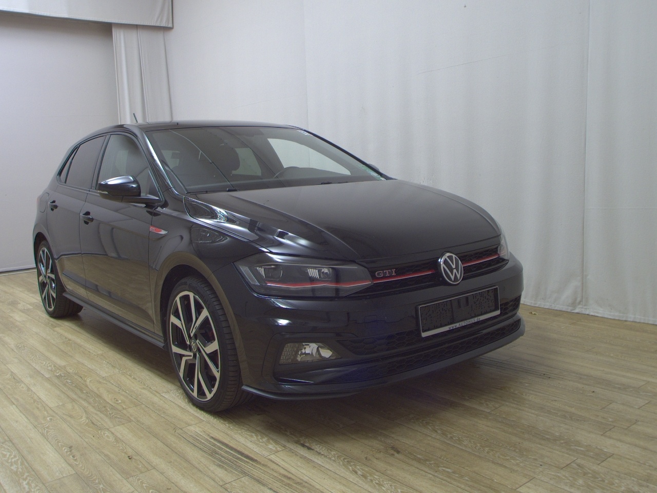 Volkswagen Polo 2.0 TSI GTI Navi LED DC-Pro RFK ACC PDC Shz 3