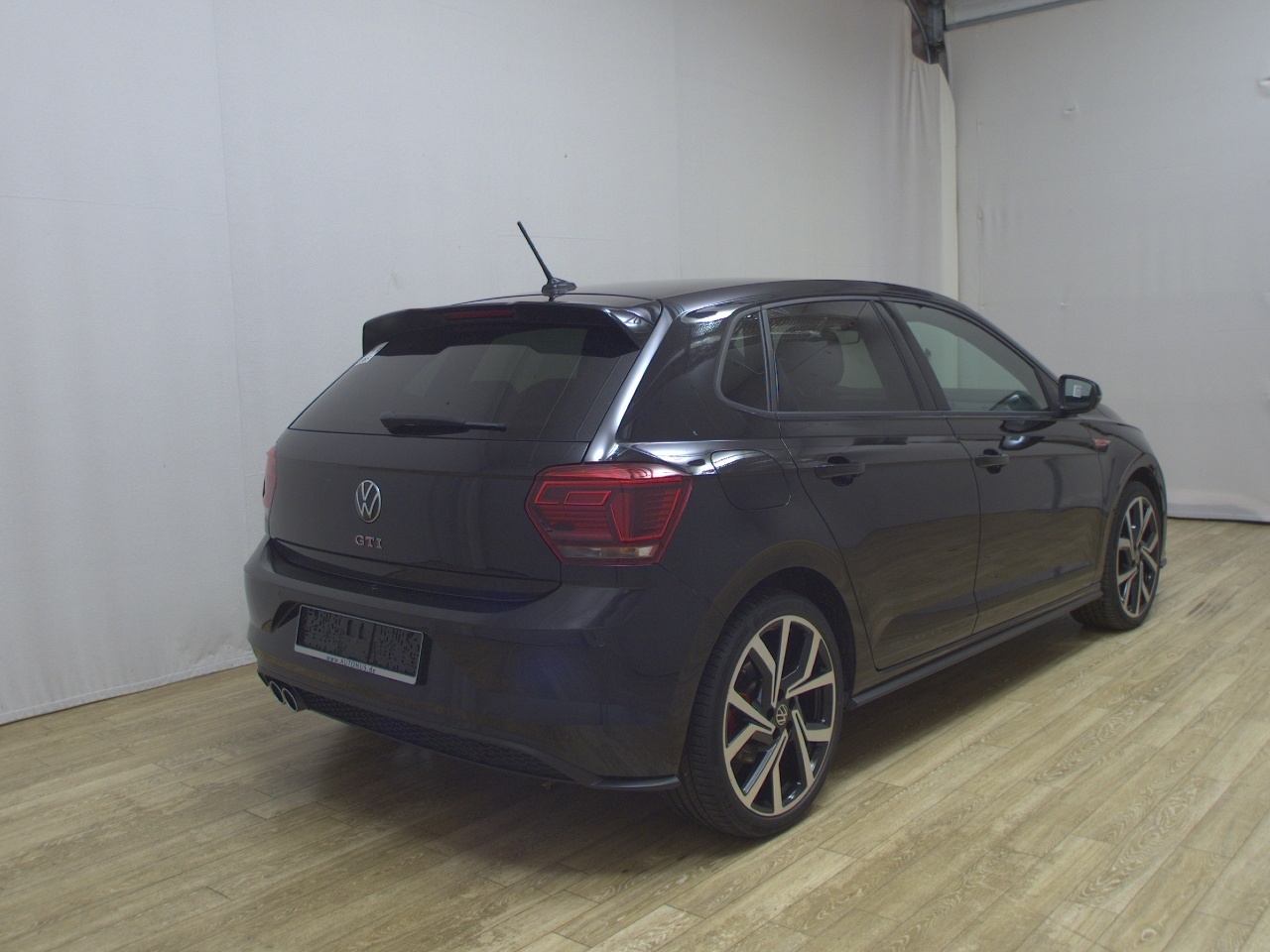 Volkswagen Polo 2.0 TSI GTI Navi LED DC-Pro RFK ACC PDC Shz 4
