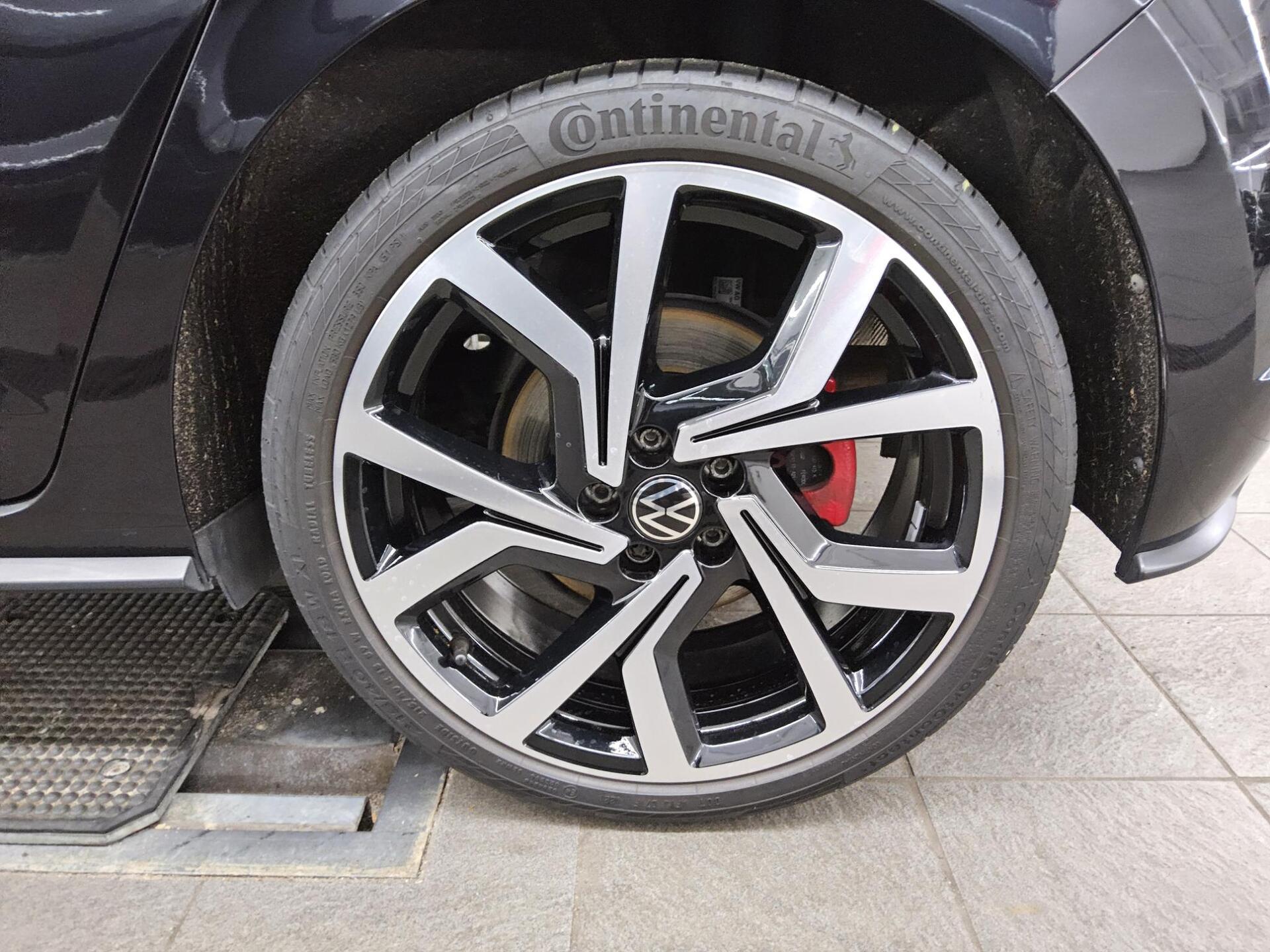 Volkswagen Polo 2.0 TSI GTI Navi LED DC-Pro RFK ACC PDC Shz 11