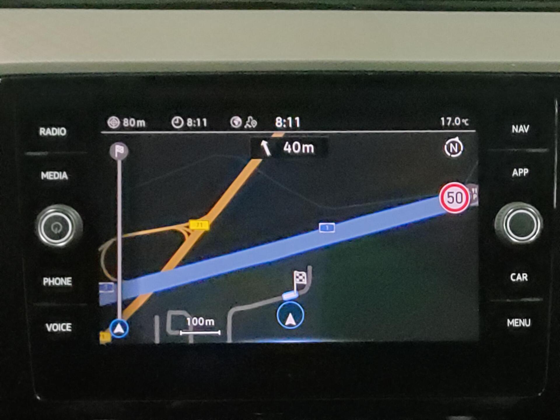 Volkswagen Passat Var. 2.0 TDI Business Navi LED Leder RFK 7