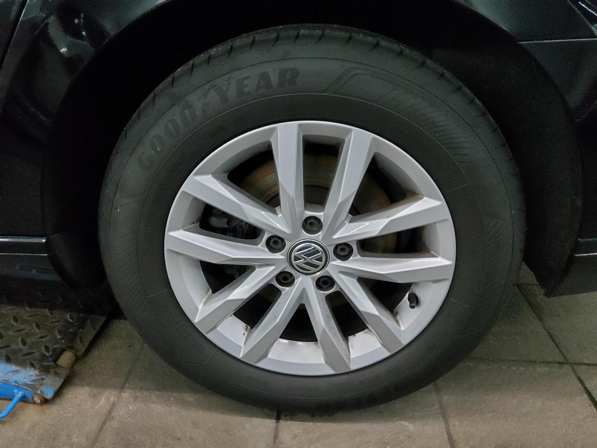 Volkswagen Passat Var. 2.0 TDI Business Navi LED Leder RFK 10