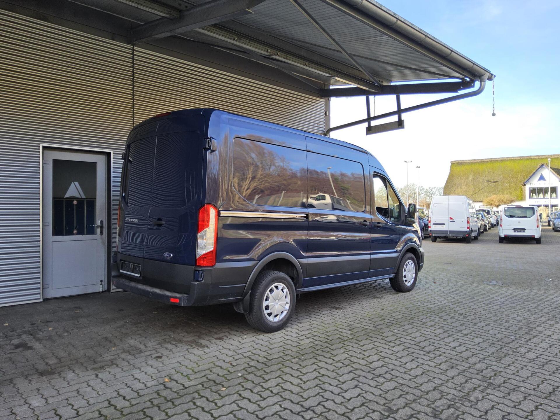 Ford Transit FT 350 2.0 TDCi Trend L2 3-Sitze PDC 4
