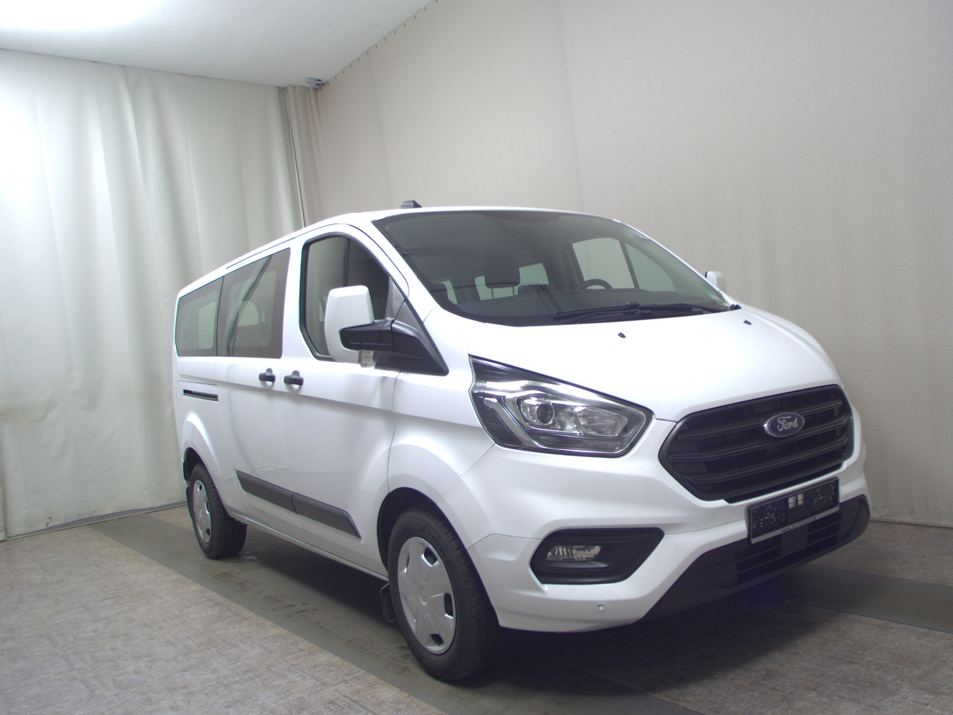 Ford Transit Custom 2.0 EB Trend 8-Sitze Navi Shz 3