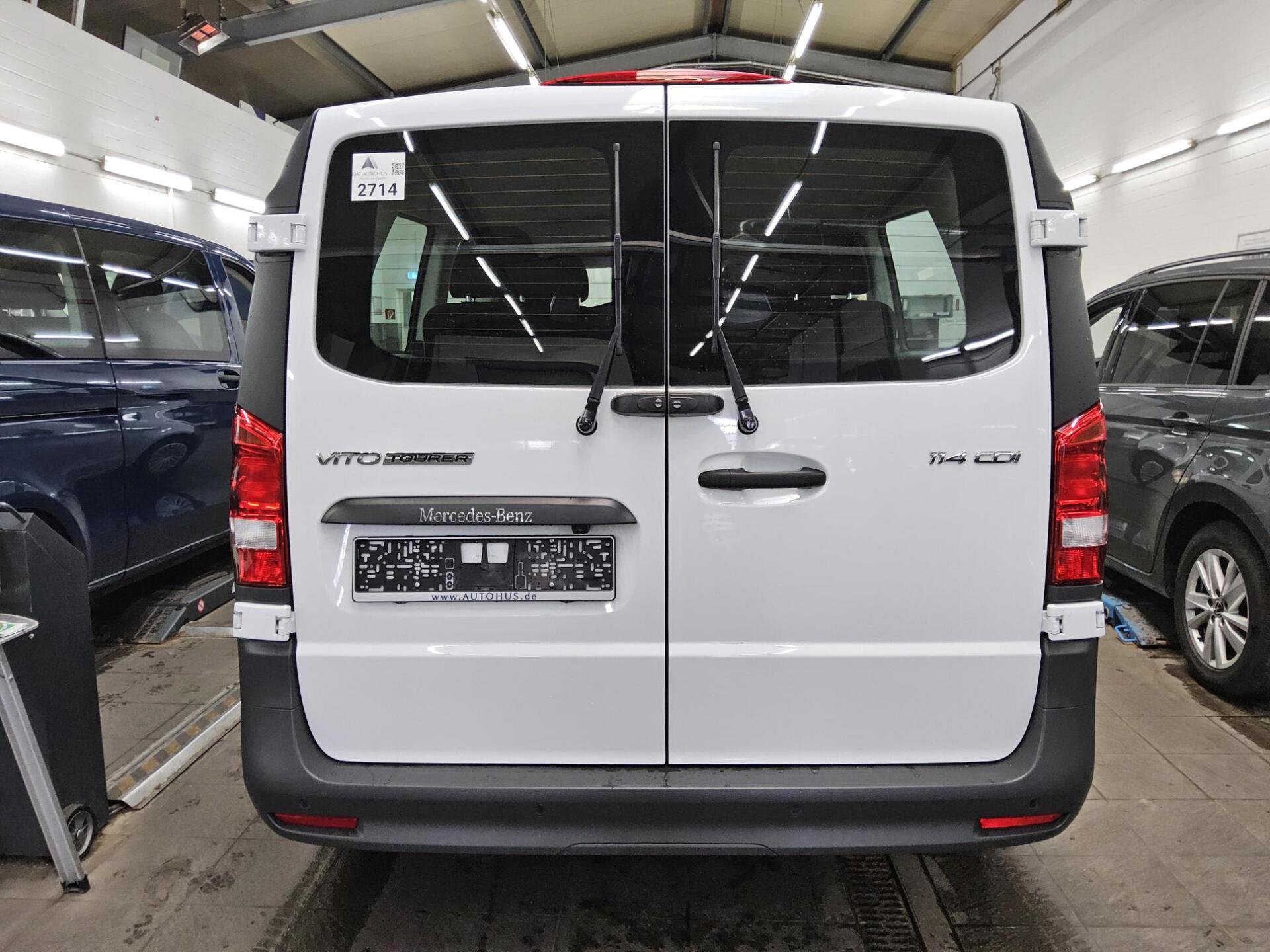 Mercedes-Benz Vito CDI Tourer 8-Sitze Extralang Navi RfK PDC 10