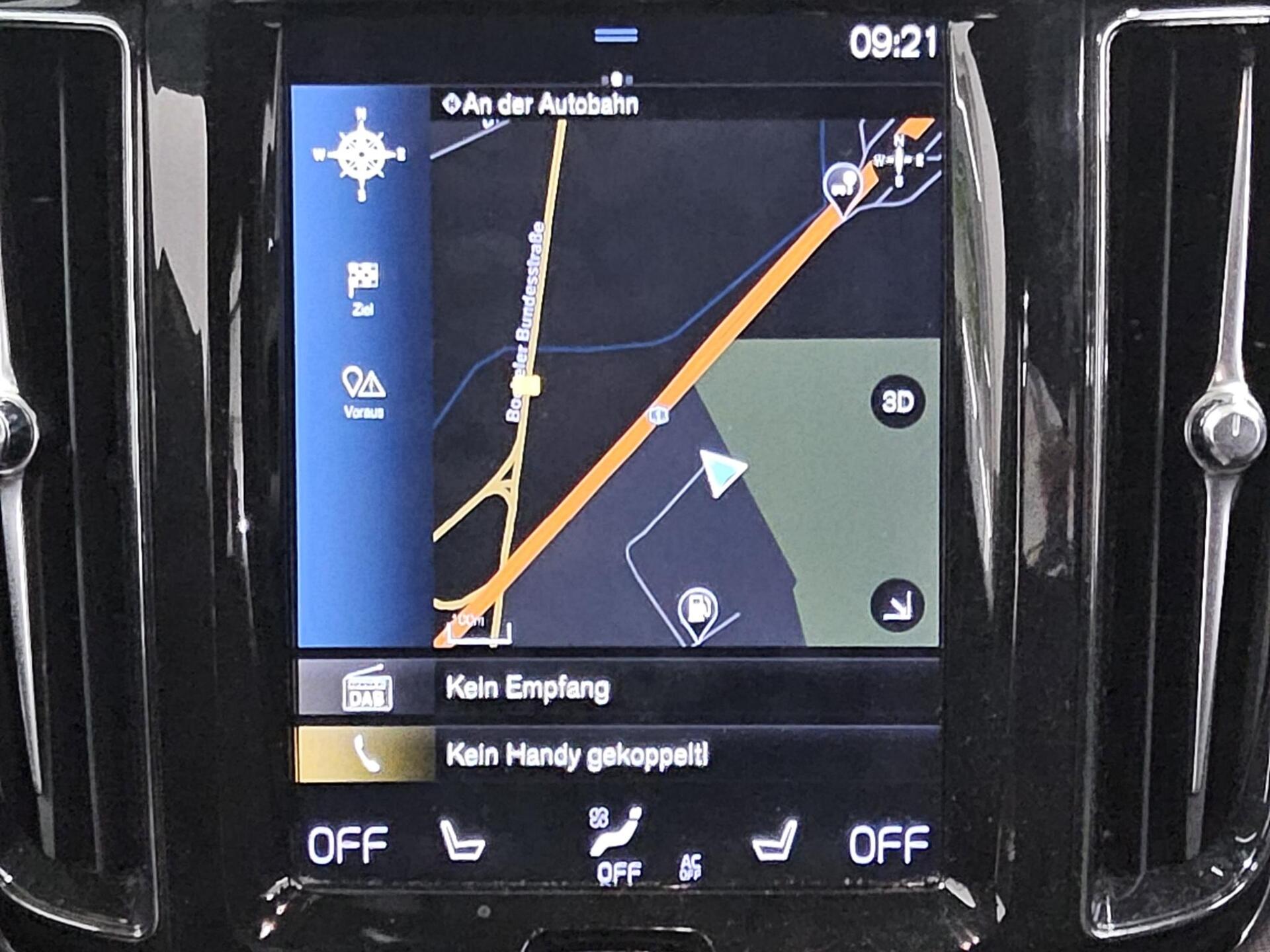 Volvo XC60 B4 D AWD R-Design Navi LED AHK DAB 7