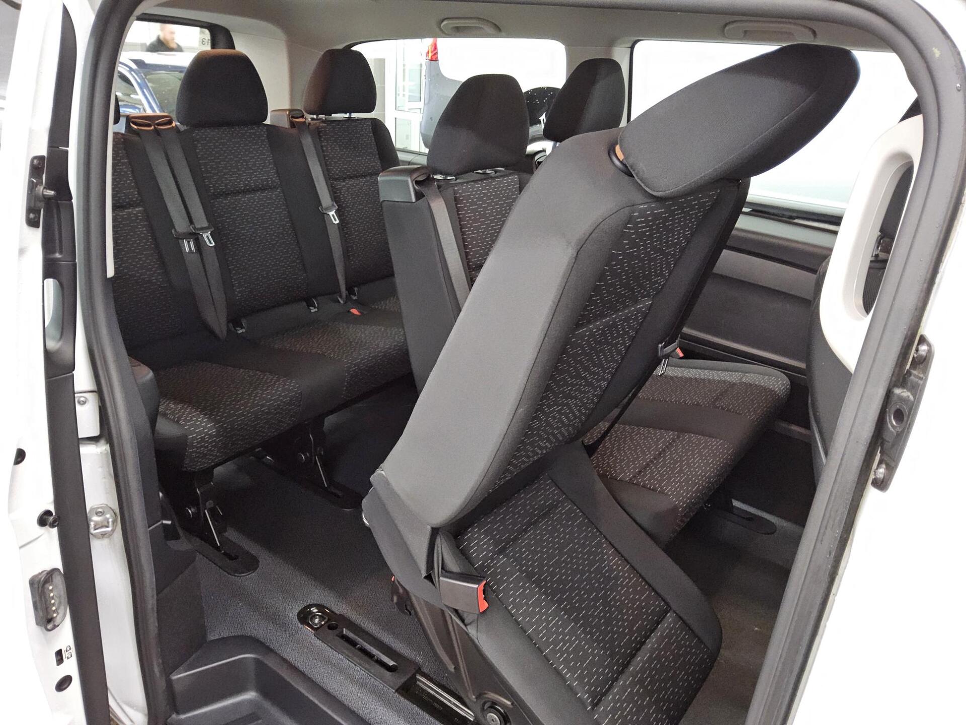 Mercedes-Benz Vito CDI 8-Sitze Extralang Navi RfK Shz PDC 12