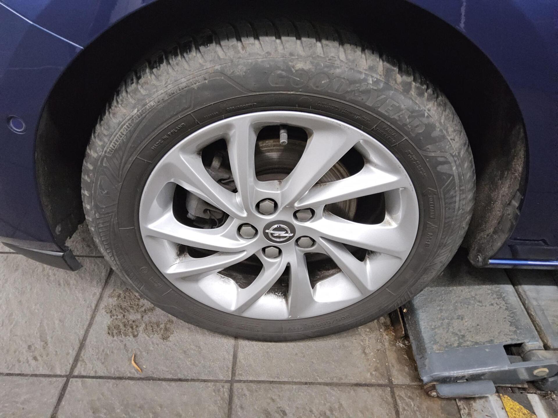 Opel Astra ST 1.5 D Elegance T-Leder Navi LED RfK Shz 10