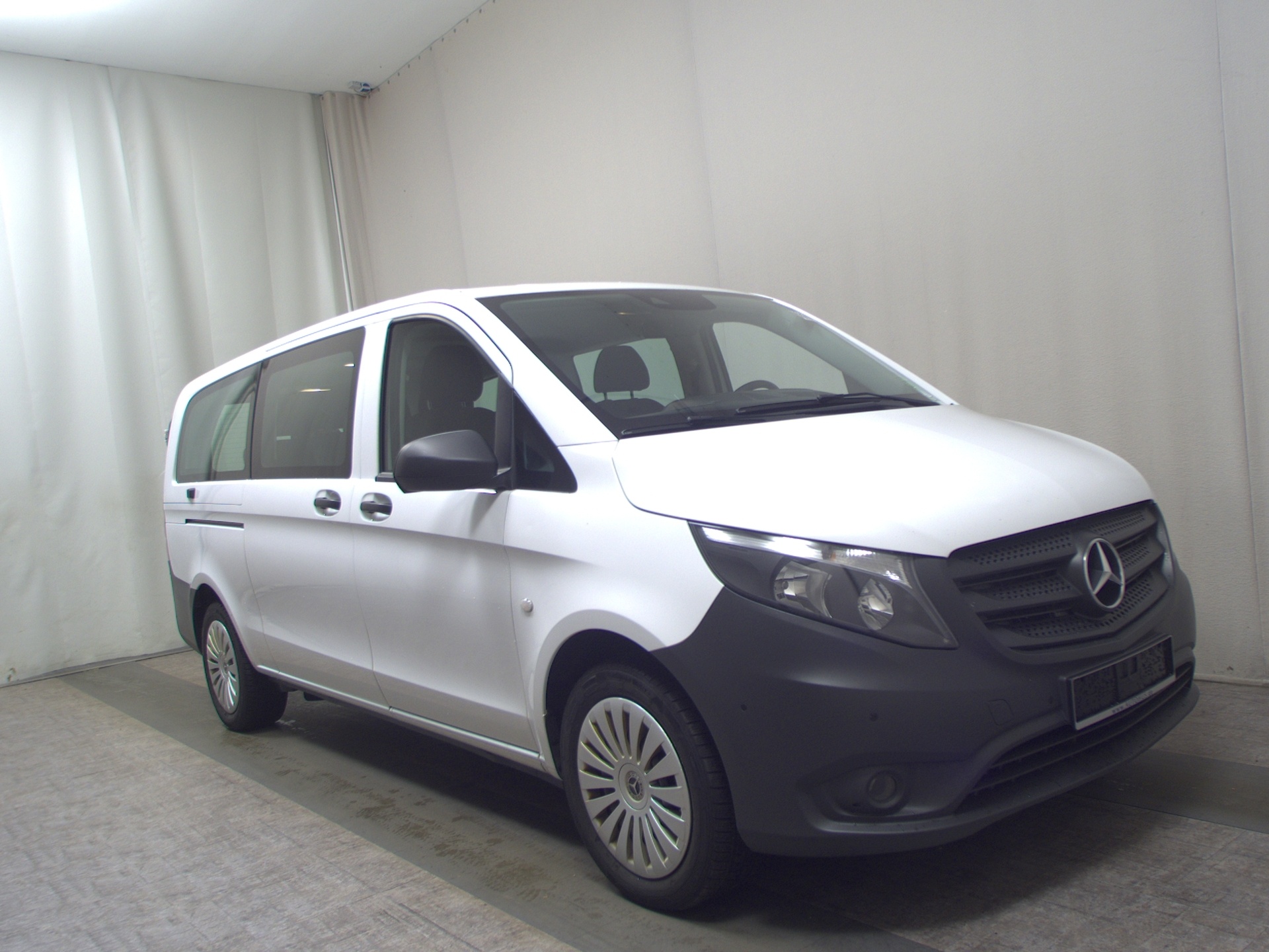 Mercedes-Benz Vito CDI Extralang 8-Sitzer Navi RFK Shz 3
