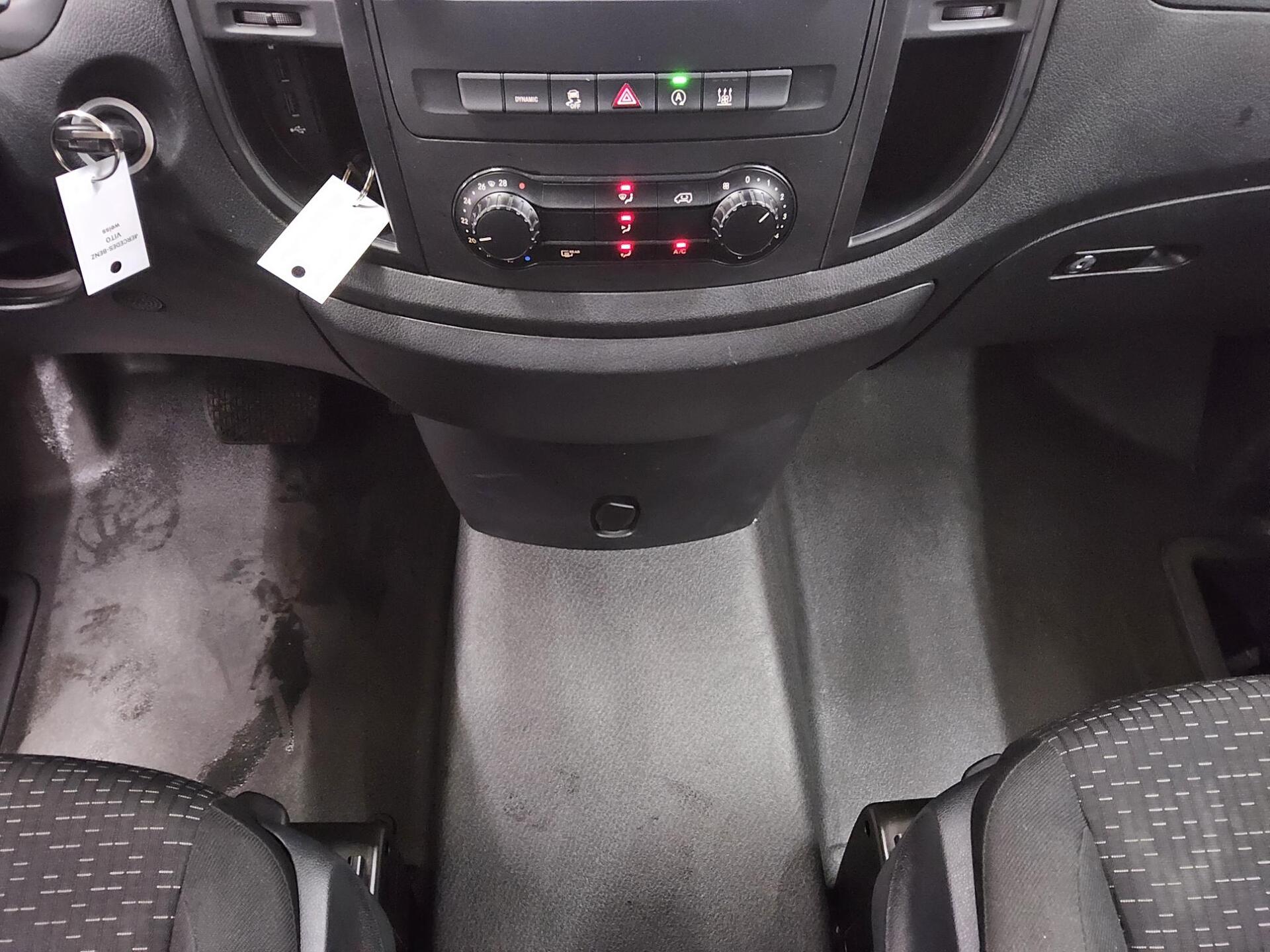 Mercedes-Benz Vito CDI Extralang 8-Sitzer Navi RFK Shz 6