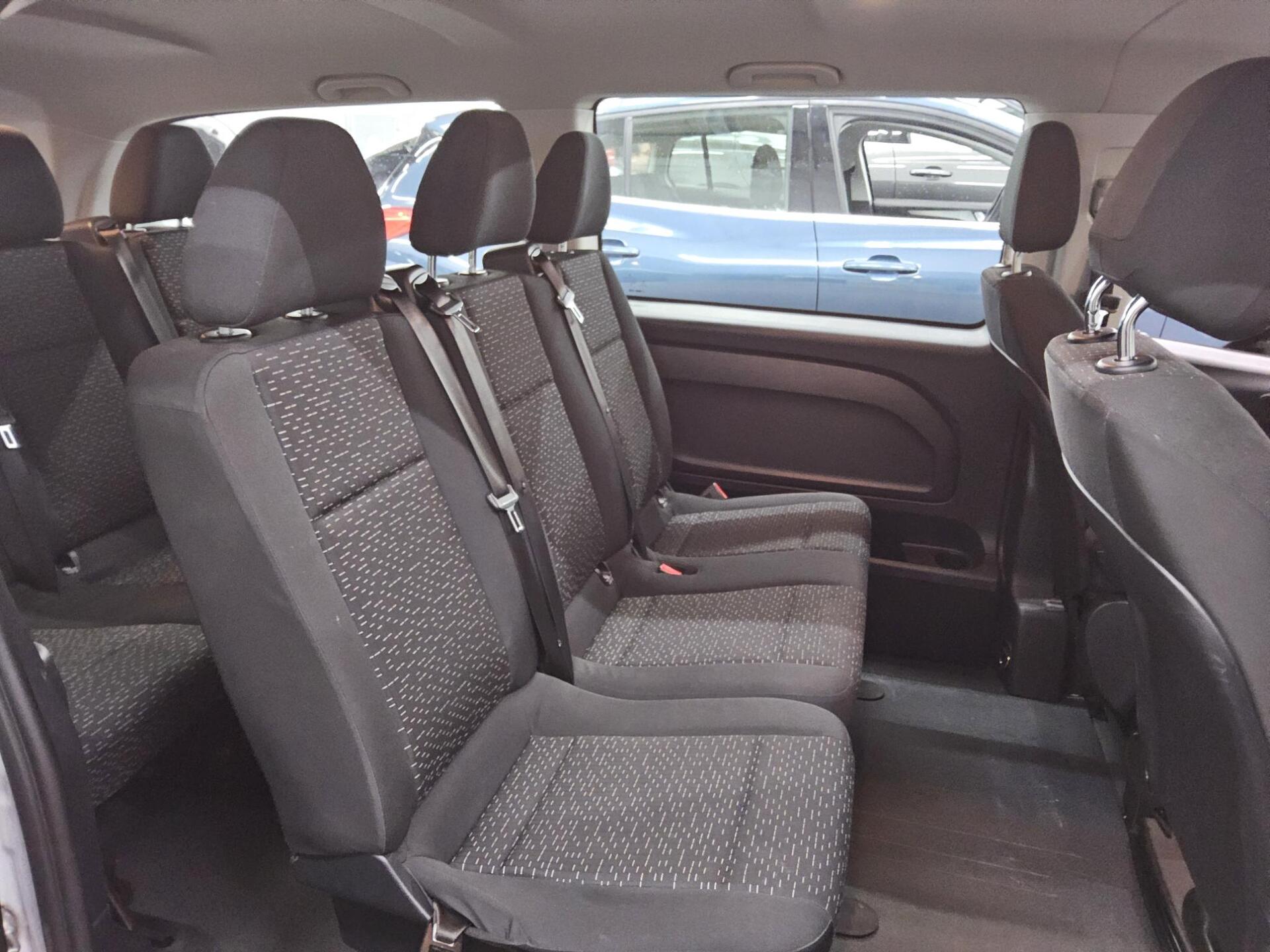 Mercedes-Benz Vito CDI Extralang 8-Sitzer Navi RFK Shz 13