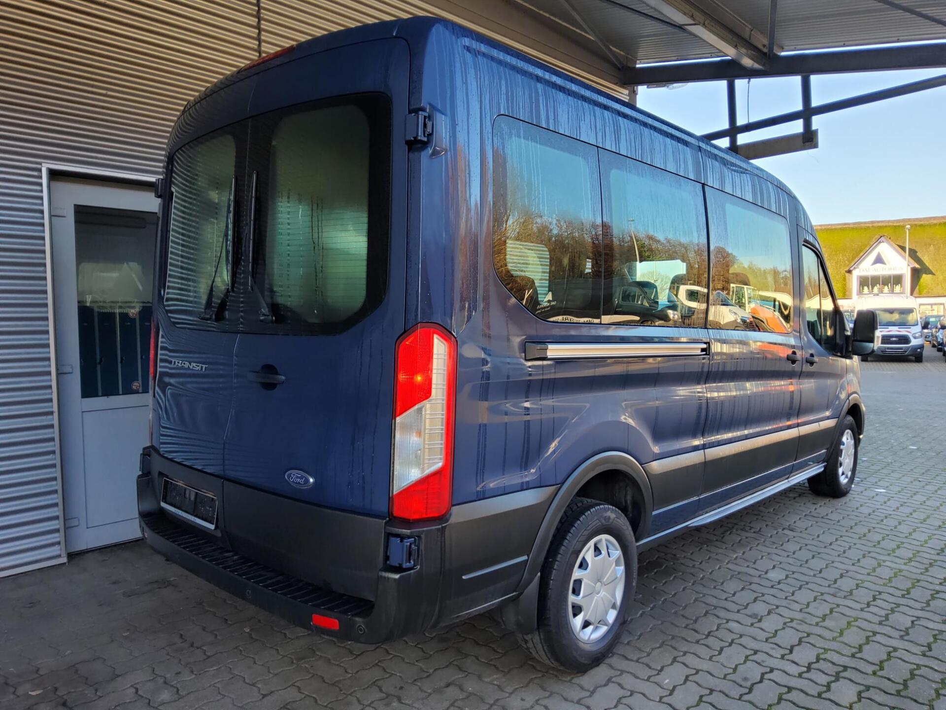 Ford Transit 2.0 TDCi Trend L3H2 9-Sitze Navi Shz DAB 4