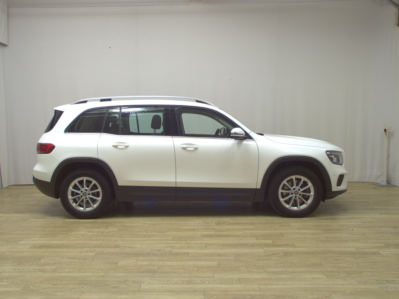 Mercedes-Benz GLB 200 d Style Navi LED Burmester MBUX AHK PDC