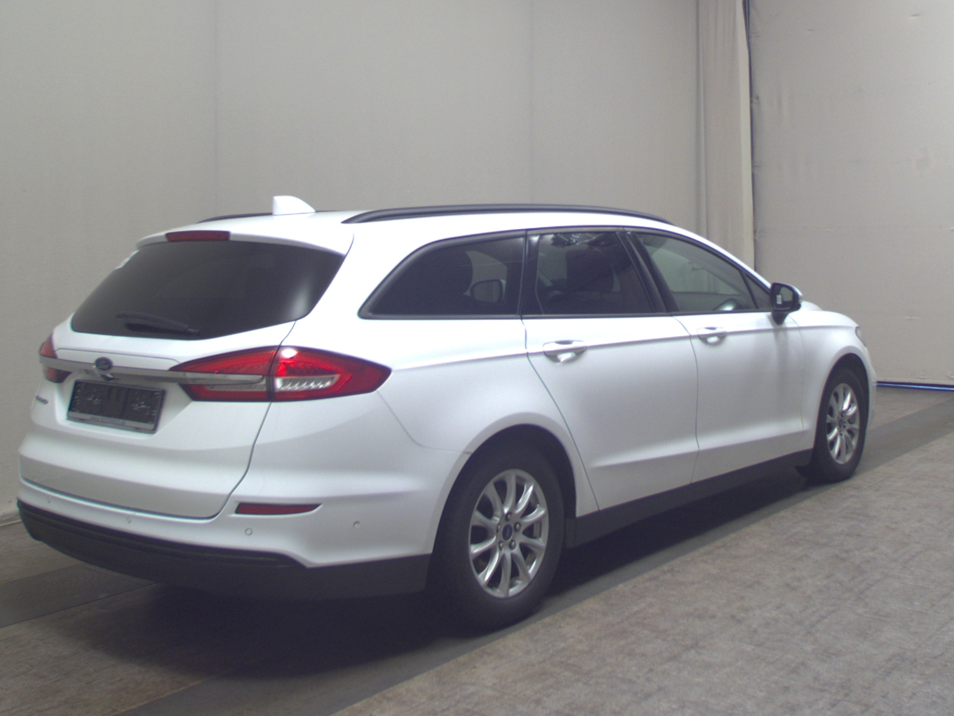 Ford Mondeo Turnier 2.0 EB Business Navi AHK SHZ 4