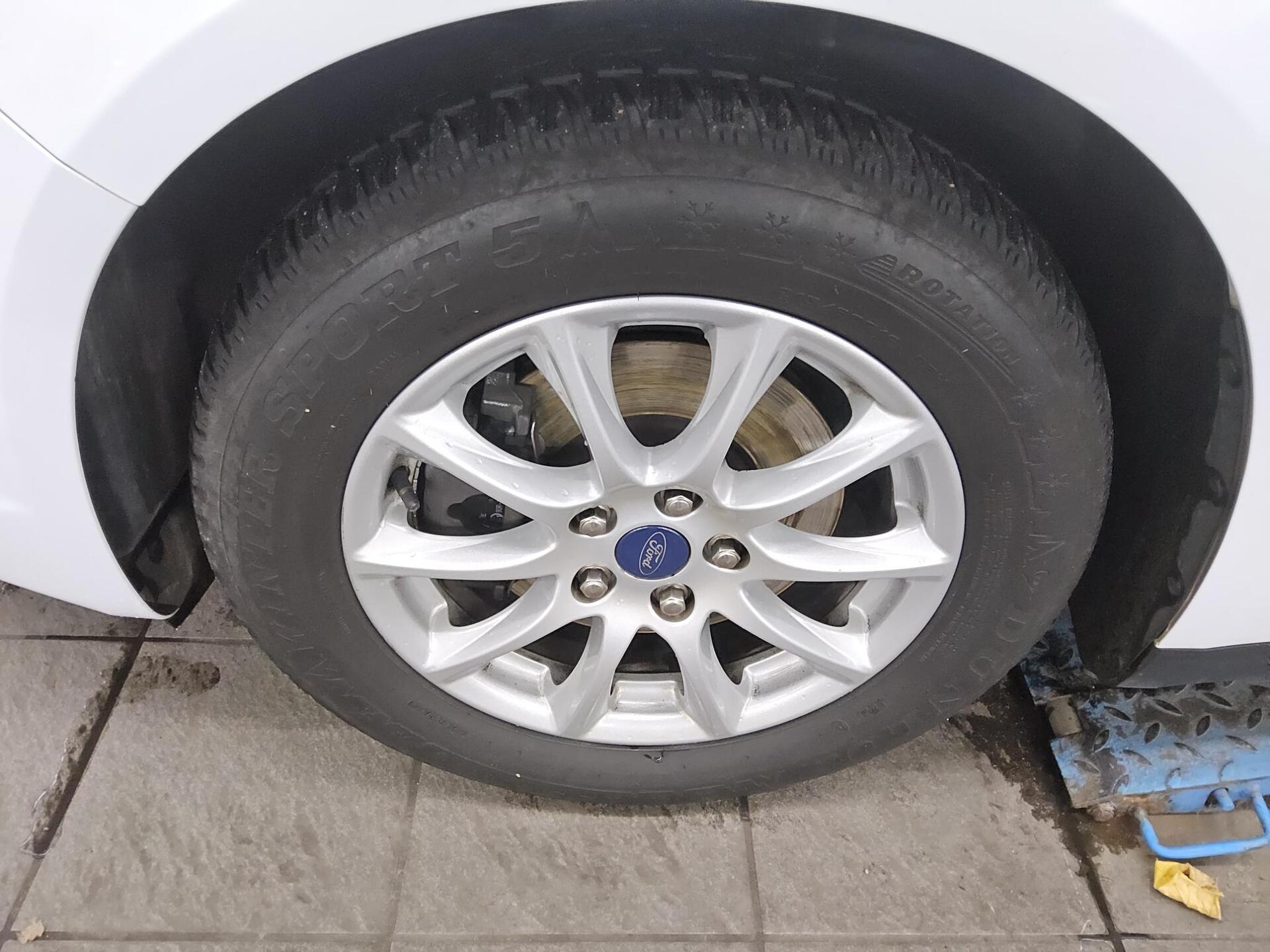 Ford Mondeo Turnier 2.0 EB Business Navi AHK SHZ 10