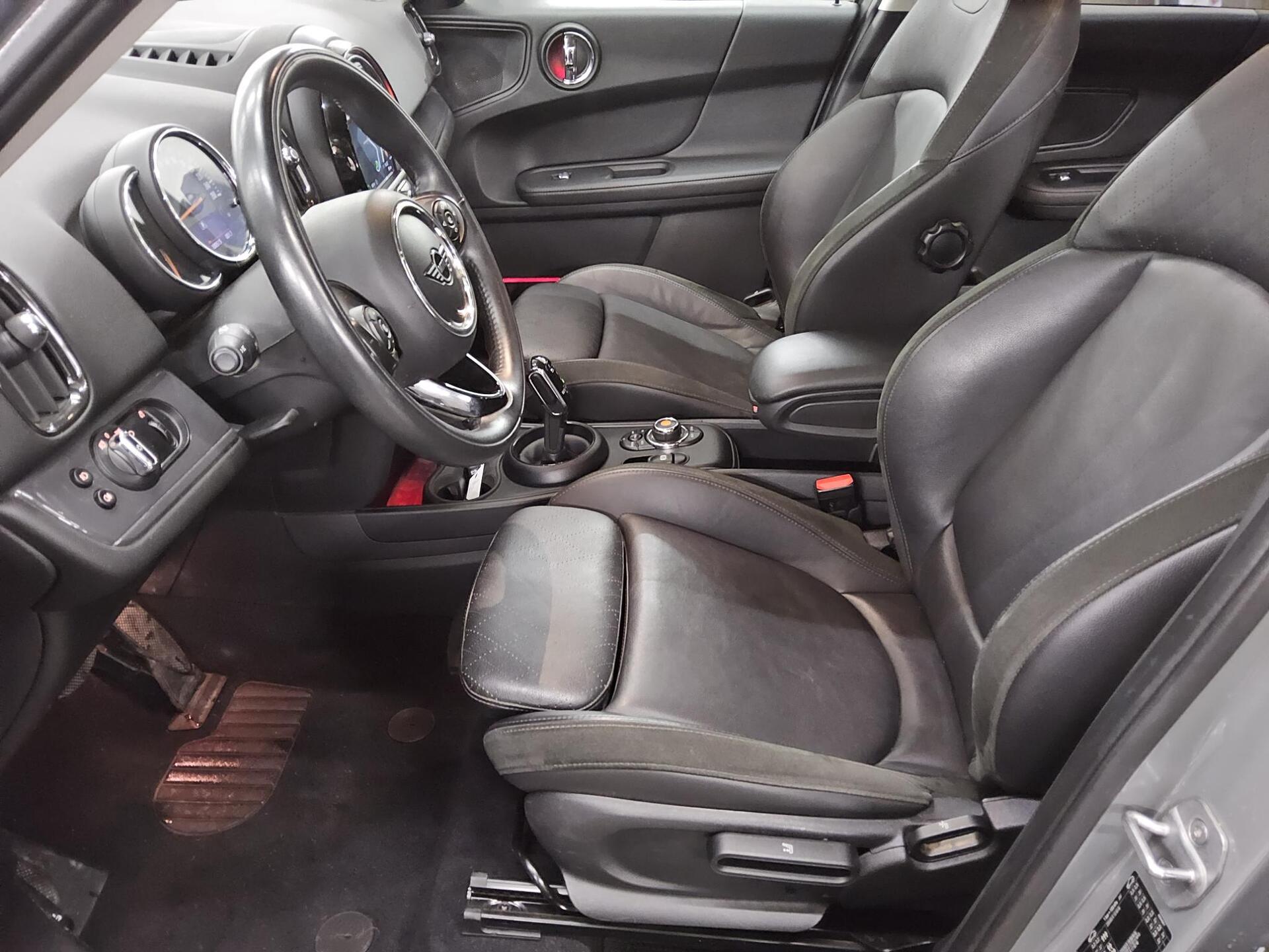 MINI Cooper Countryman T-Leder Navi LED+ 8