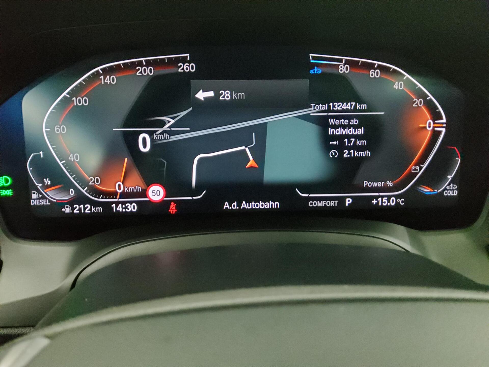 BMW 320dA Touring Advantage Navi LED LC-Pro Pano AHK 8